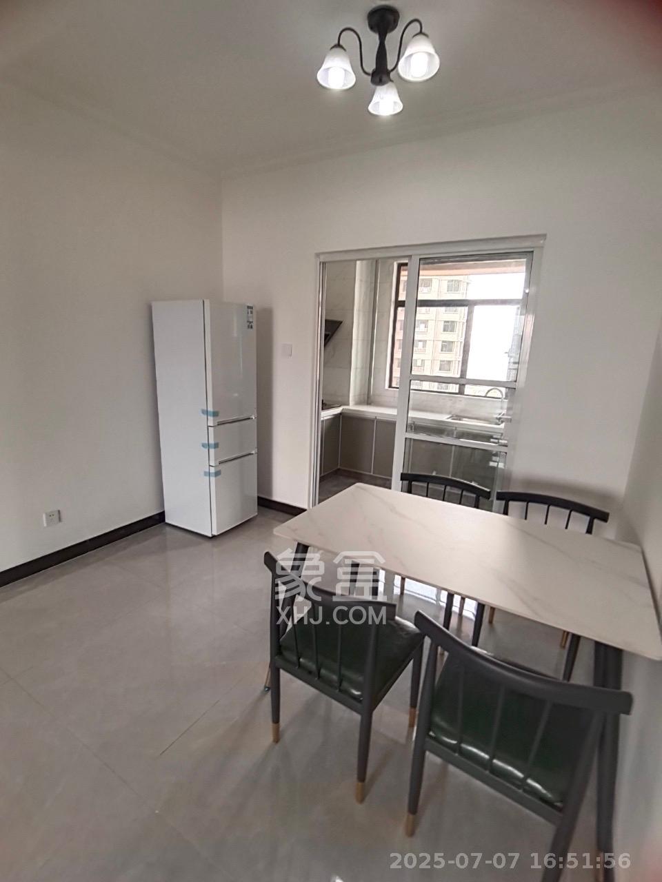 嘉雨东苑  3室2厅2卫    3000.0元/月 嘉雨东苑  3室2厅2卫    3000.0元/月室内图