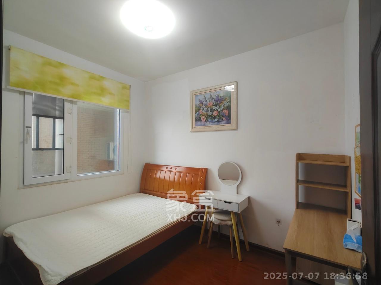 万里时代  2室2厅1卫   2600.00元/月室内图