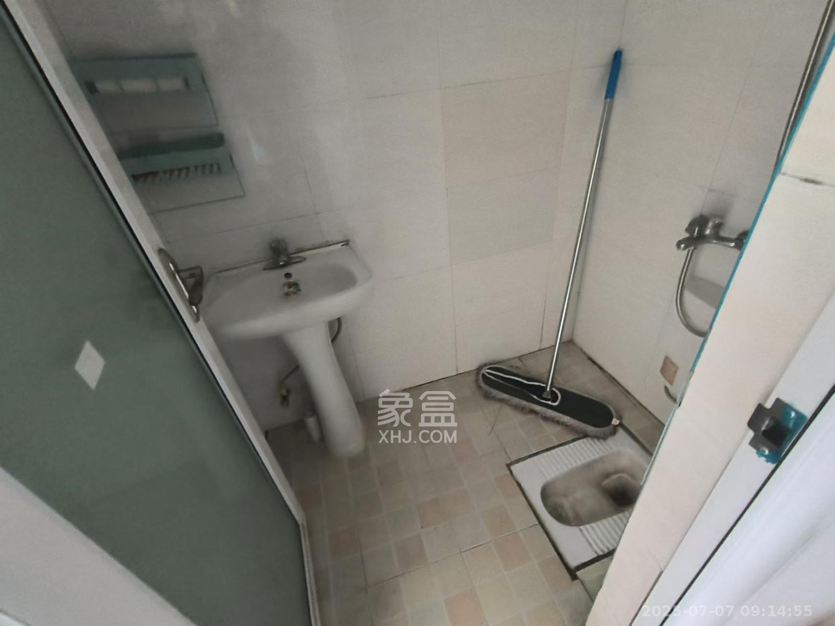 钱隆樽品(一、二、三期) 1室1厅1卫 900.0元/月 钱隆樽品(一、二、三期) 1室1厅1卫 900.0元/月室内图