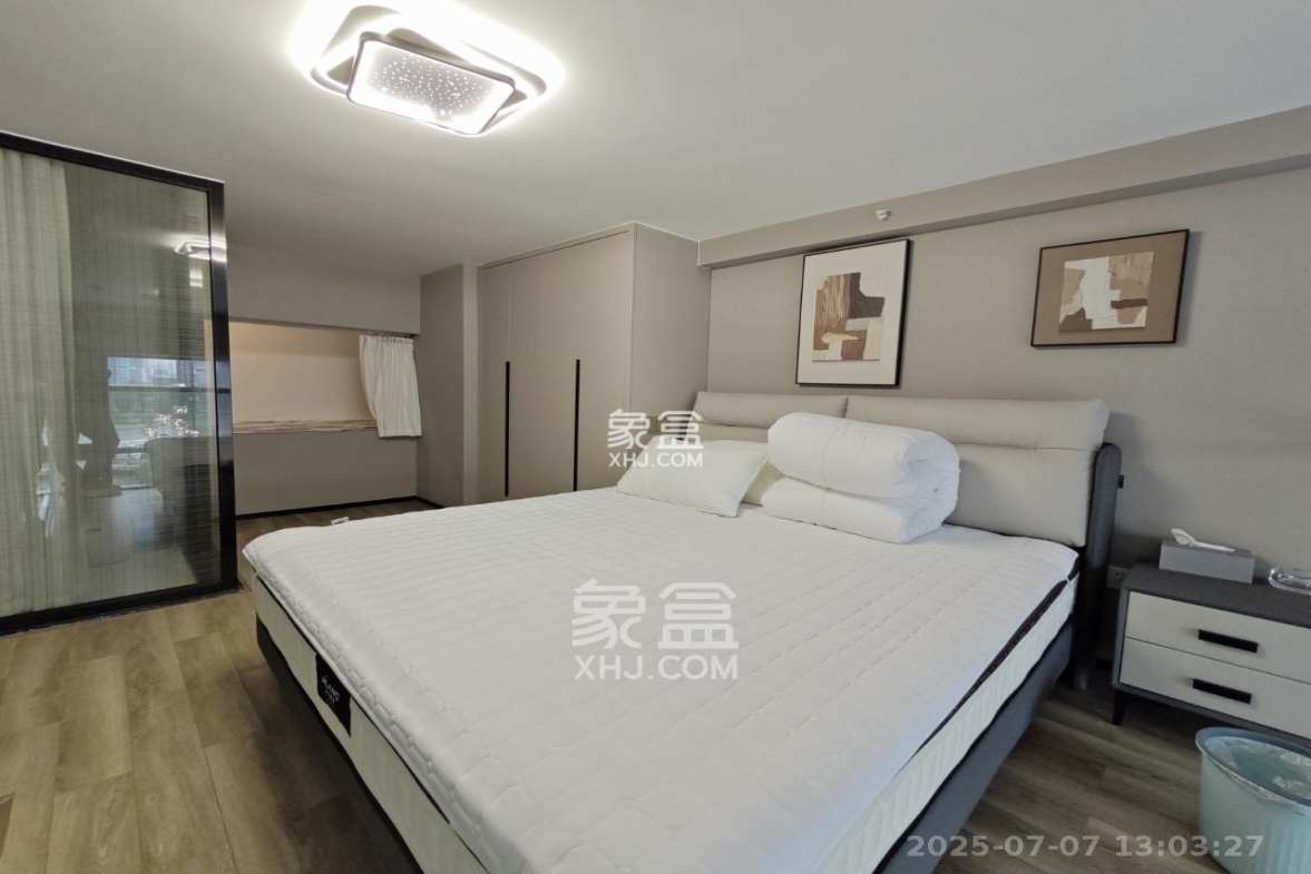 藏珑湖上公馆 1室1厅2卫 2800.0元/月 藏珑湖上公馆 1室1厅2卫 2800.0元/月室内图