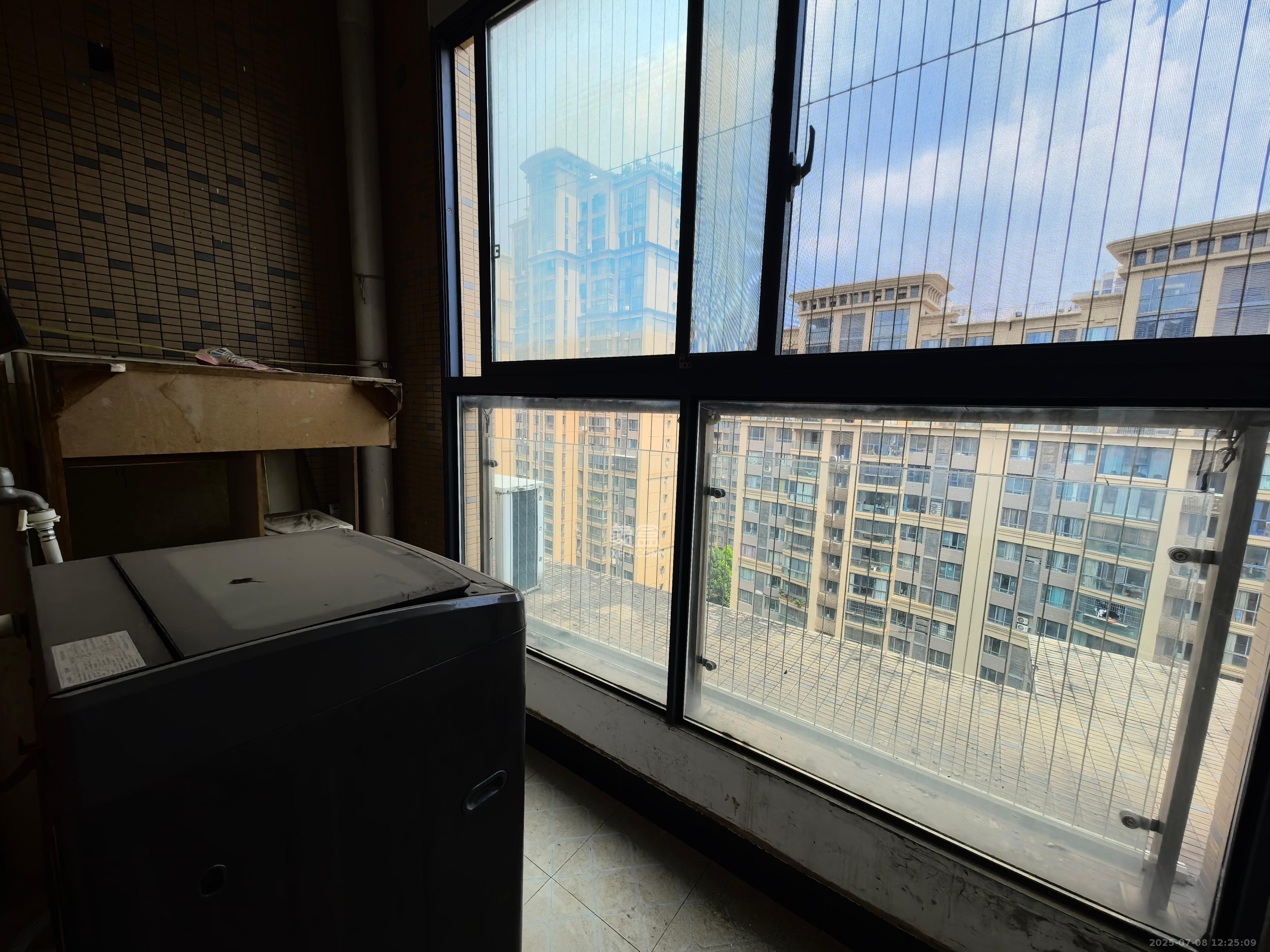 新华都万家城 3室2厅2卫 1800.0元/月 新华都万家城 3室2厅2卫 1800.0元/月室内图