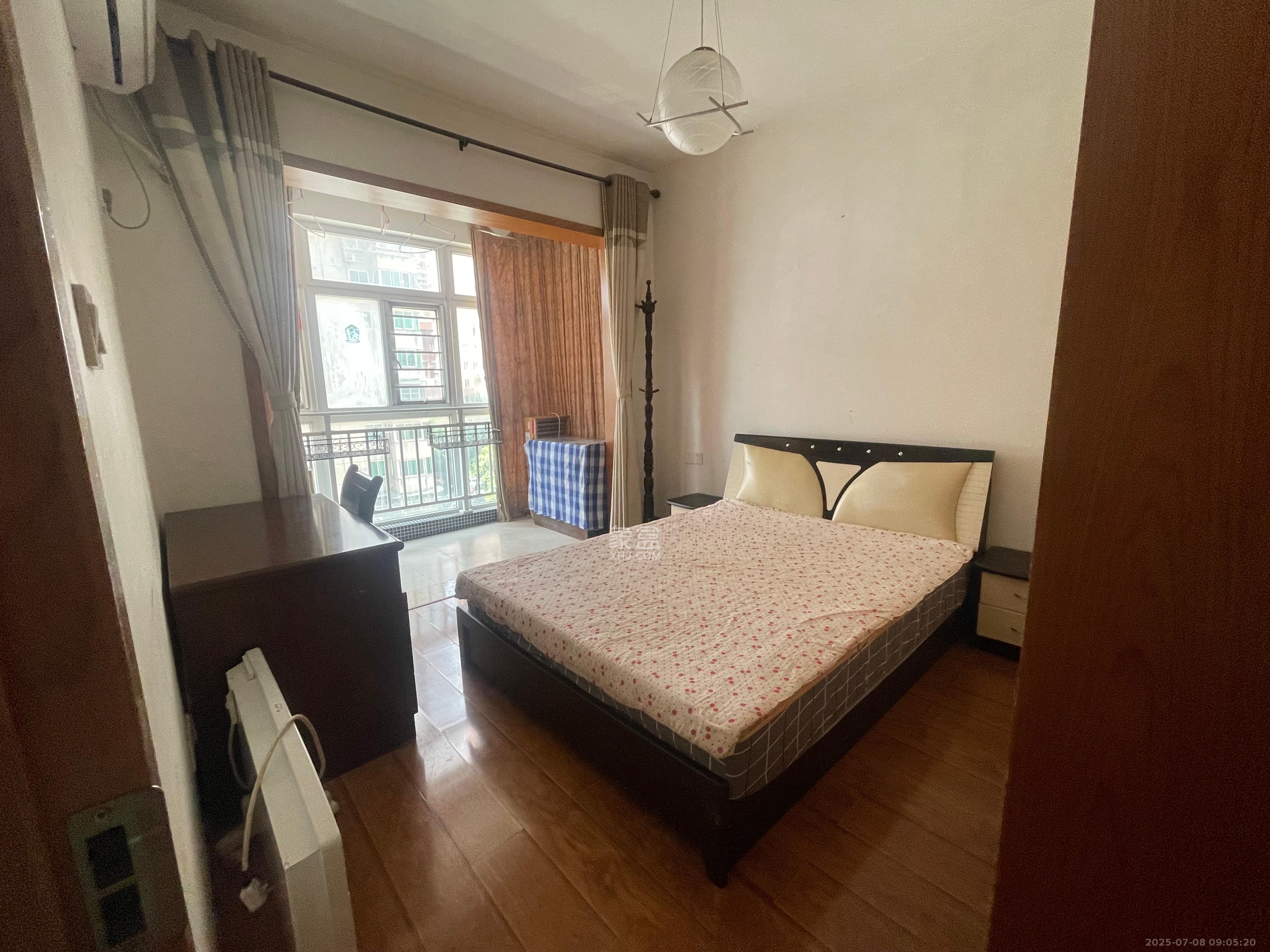 宏泽佳园  3室1厅1卫    3500.0元/月 宏泽佳园  3室1厅1卫    3500.0元/月