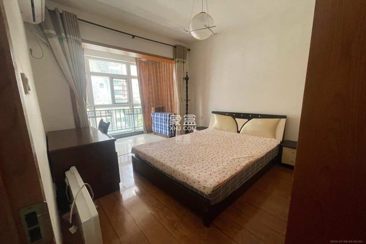 宏泽佳园 3室1厅1卫 3500.0元/月 宏泽佳园 3室1厅1卫 3500.0元/月室内图