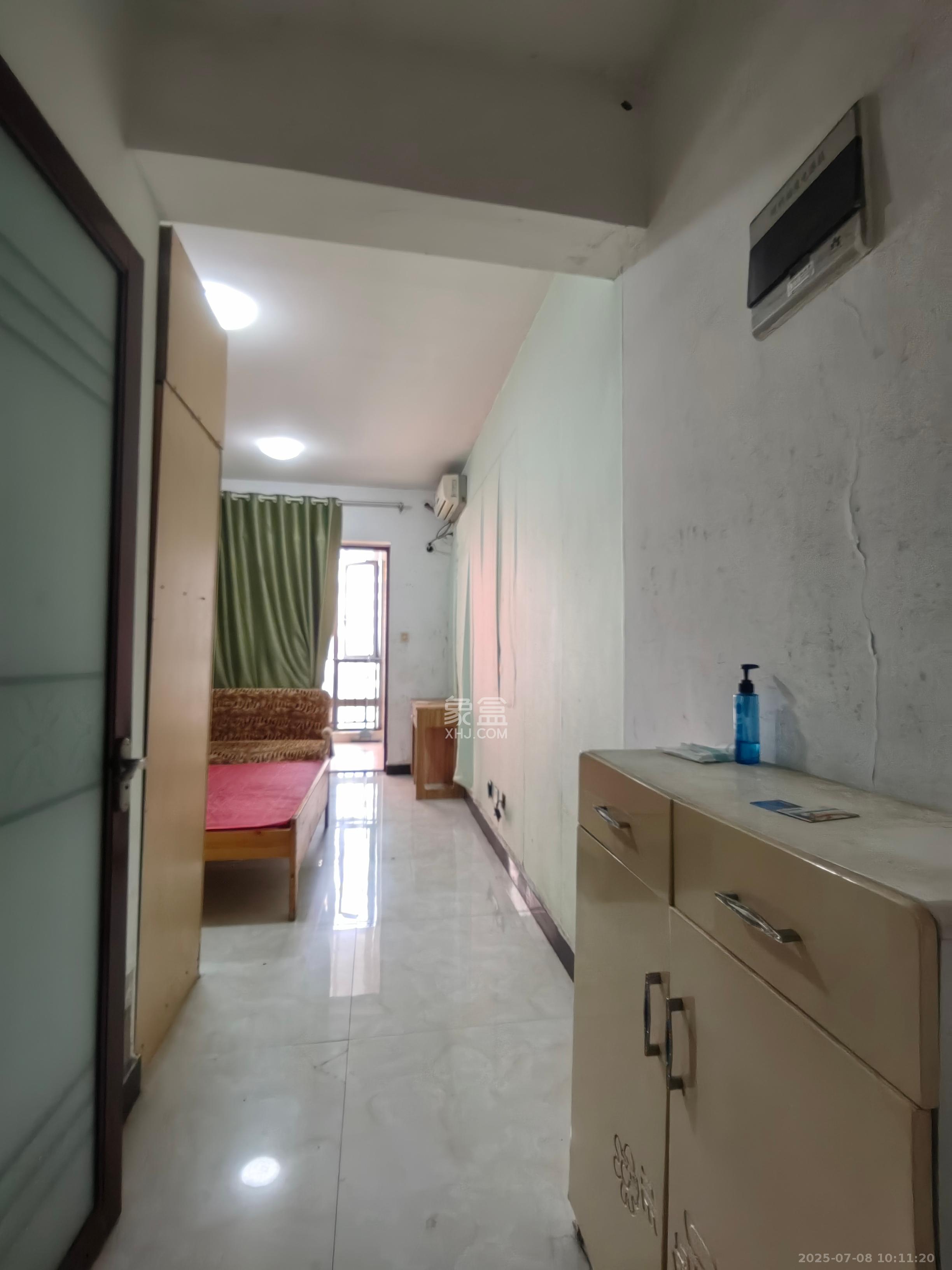 怡海星城  1室1厅1卫    800.0元/月室内图