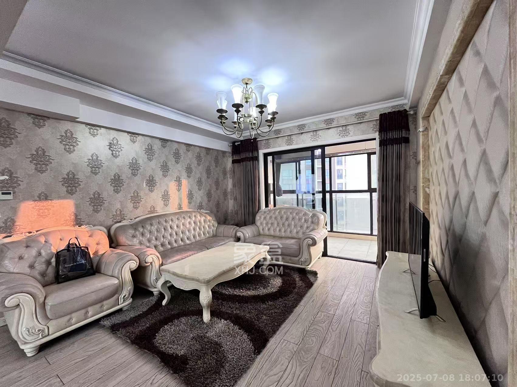 达美D6区 4室2厅2卫 3300.0元/月 达美D6区 4室2厅2卫 3300.0元/月室内图