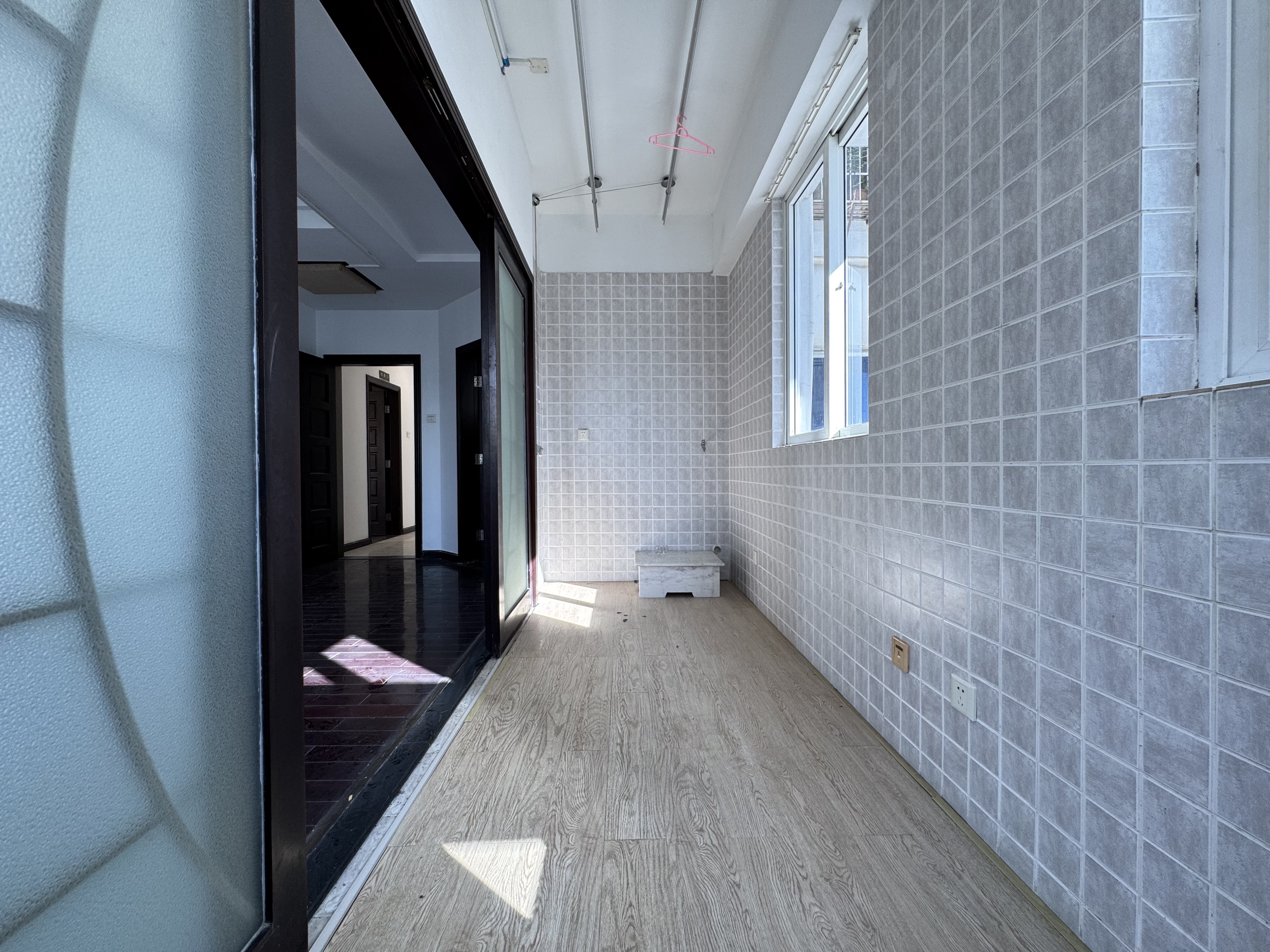 美银大厦 3室2厅2卫 8100.0元/月 美银大厦 3室2厅2卫 8100.0元/月室内图