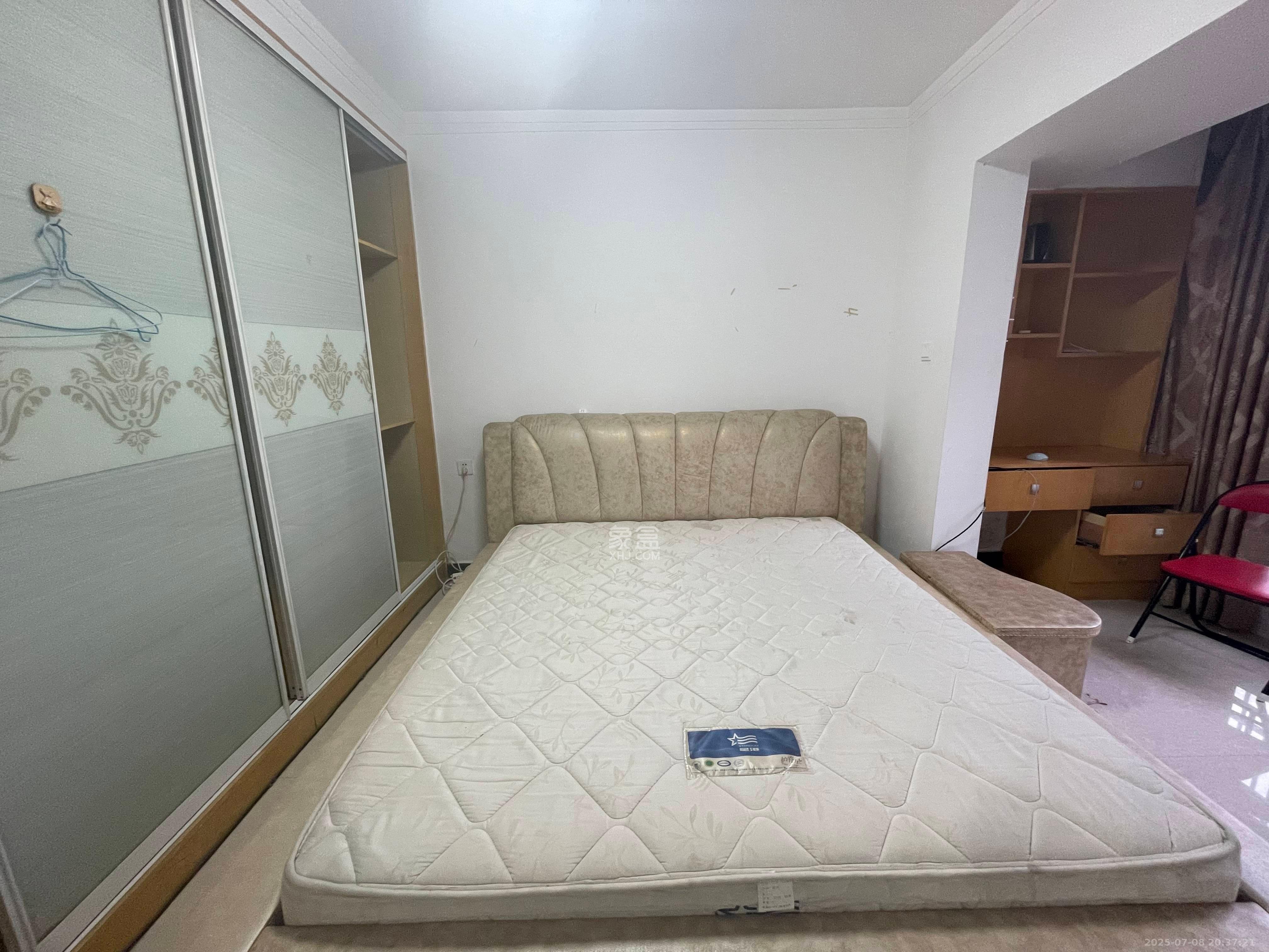 少帅府  1室1厅1卫    2000.0元/月室内图