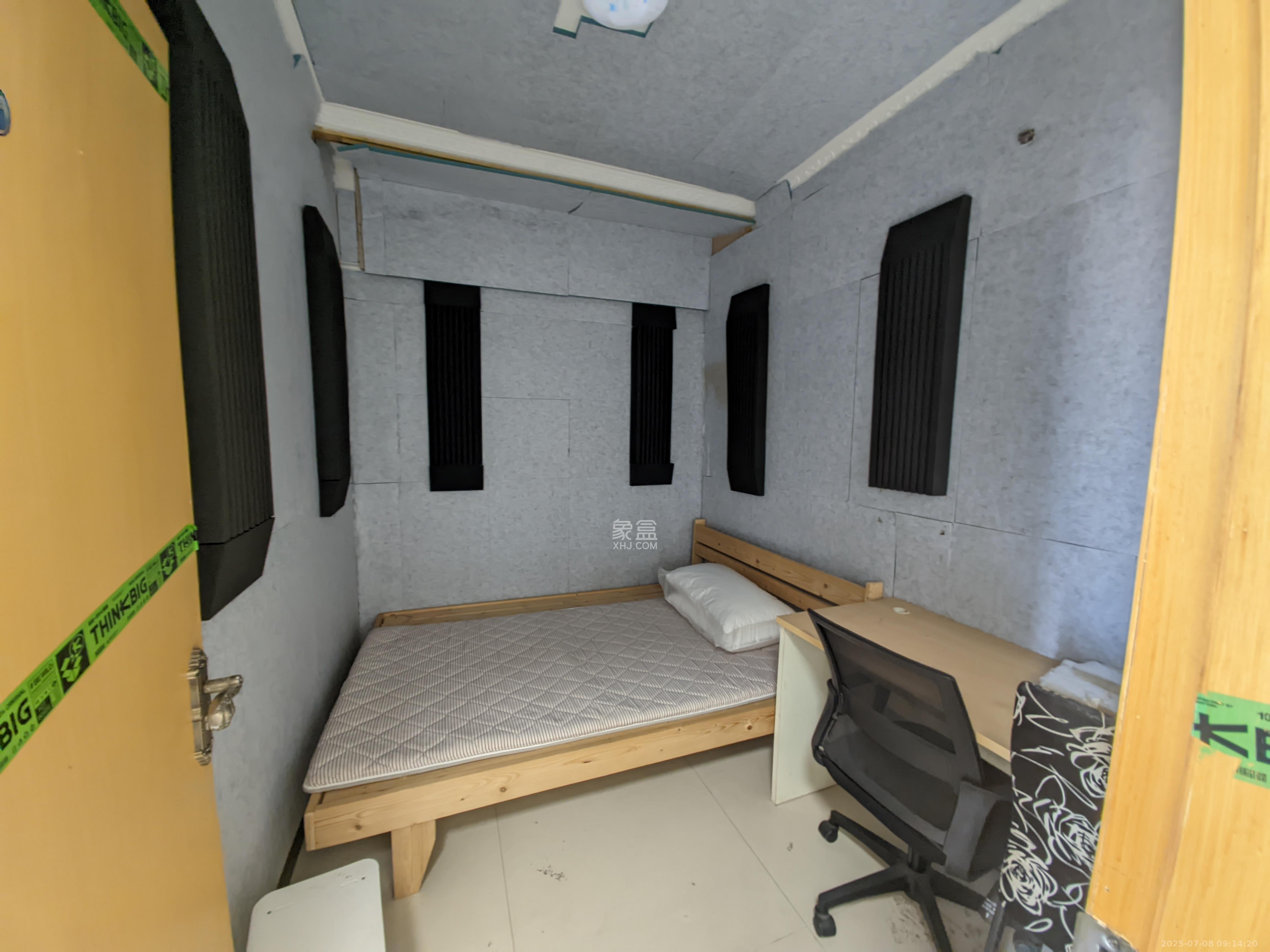 西子一间 2室1厅1卫 1600.0元/月 西子一间 2室1厅1卫 1600.0元/月室内图