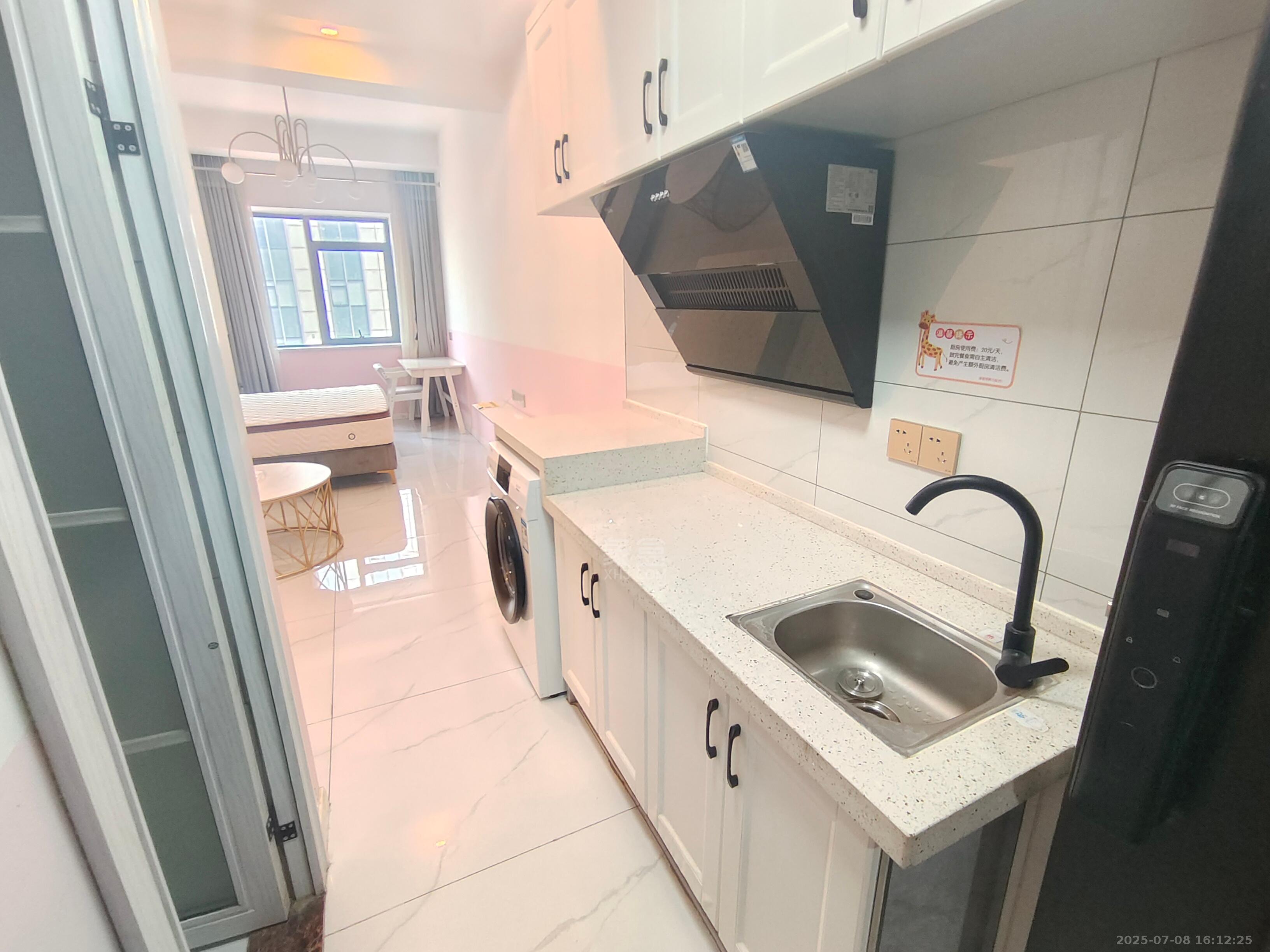 汇金财智天下 1室1厅1卫 1300.0元/月 汇金财智天下 1室1厅1卫 1300.0元/月室内图