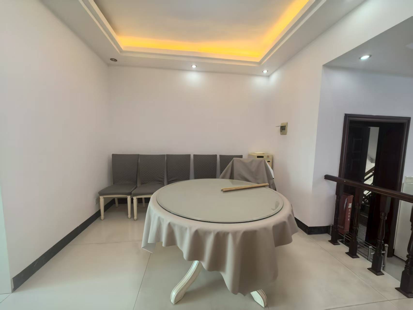 华联小区 4室2厅2卫 45.8万 华联小区 4室2厅2卫 45.8万小区图