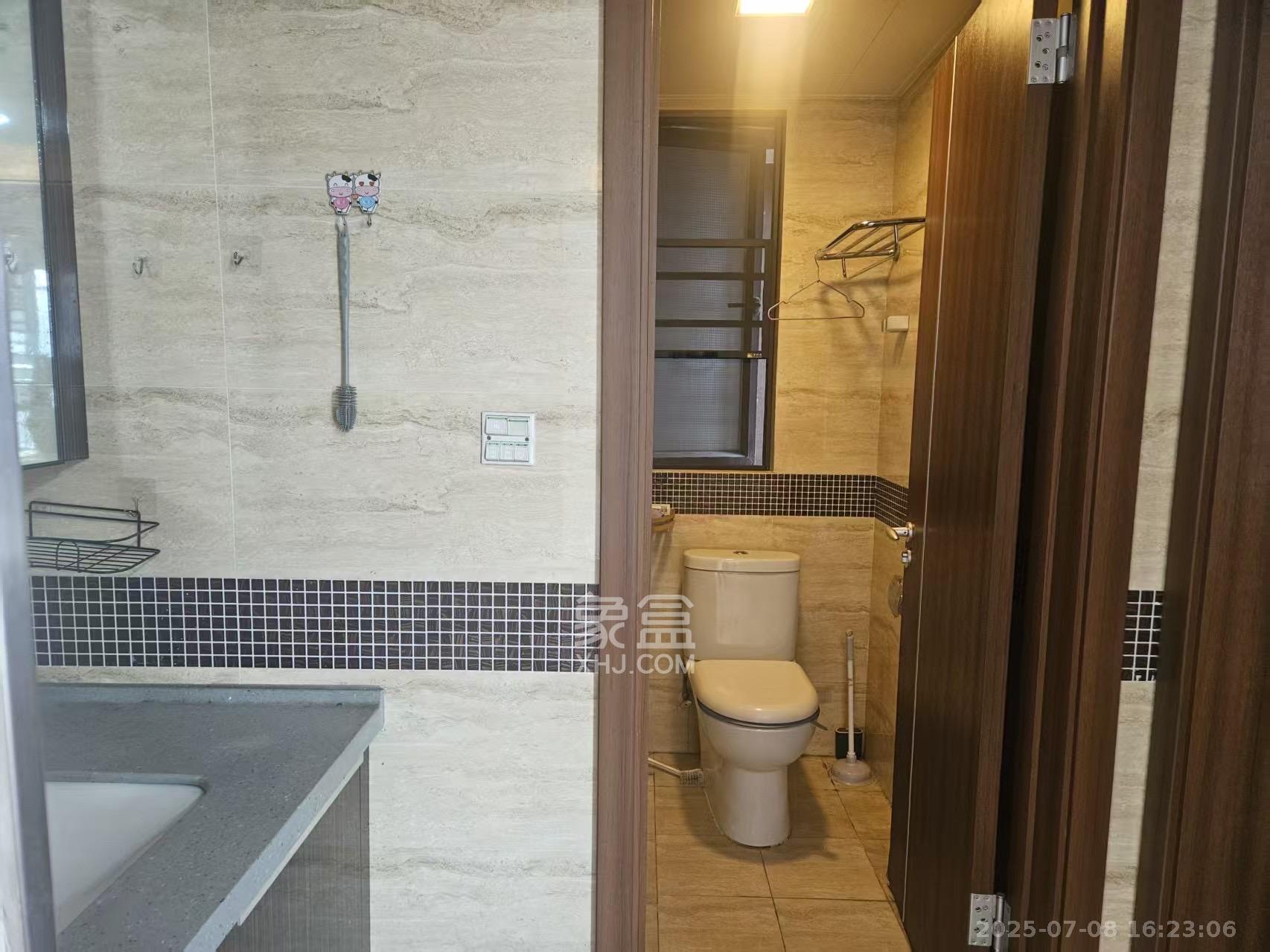 万科金域华府三四期  3室1厅1卫    2300.0元/月室内图