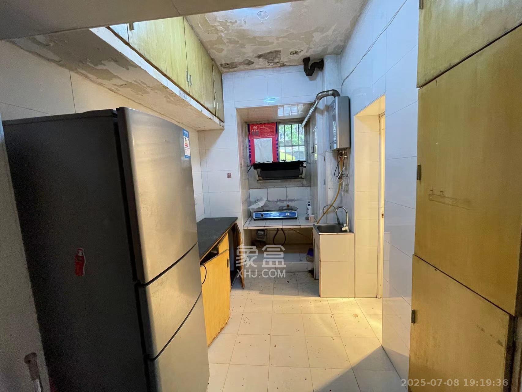 红旗区四片 1室1厅1卫 1900.0元/月 红旗区四片 1室1厅1卫 1900.0元/月室内图