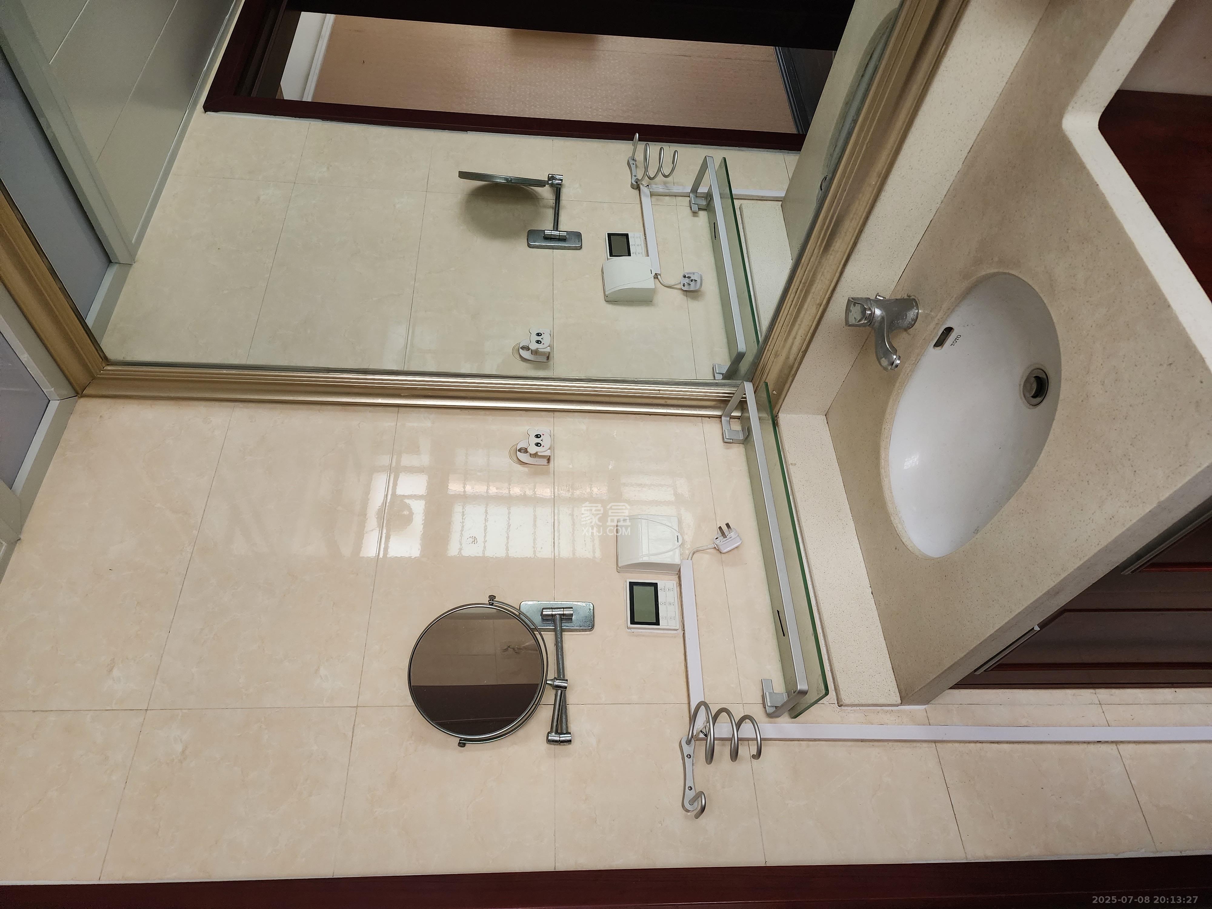 中海国际二期 4室2厅2卫 2500.0元/月 中海国际二期 4室2厅2卫 2500.0元/月室内图