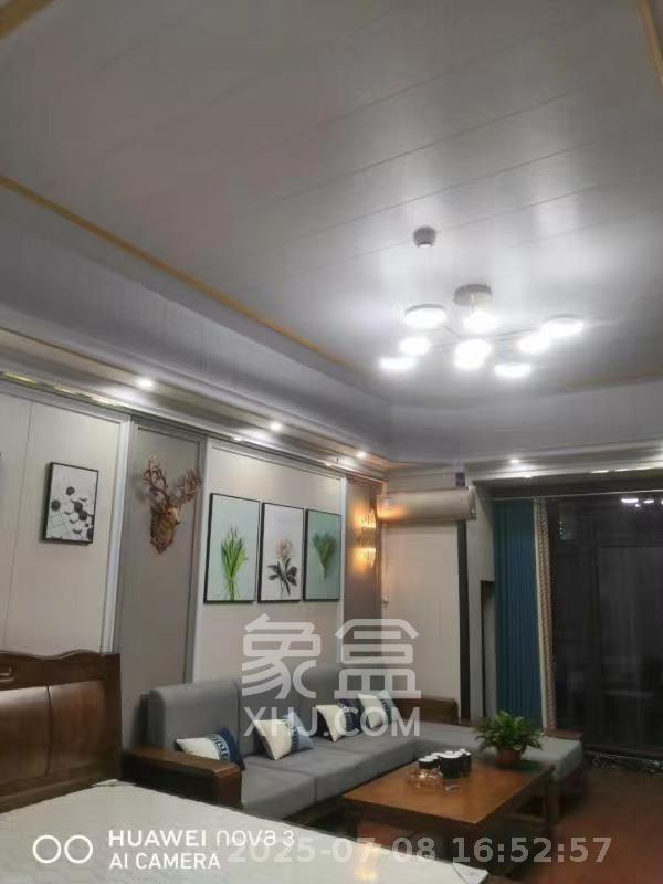 东方美地  1室1厅1卫   1600.00元/月室内图