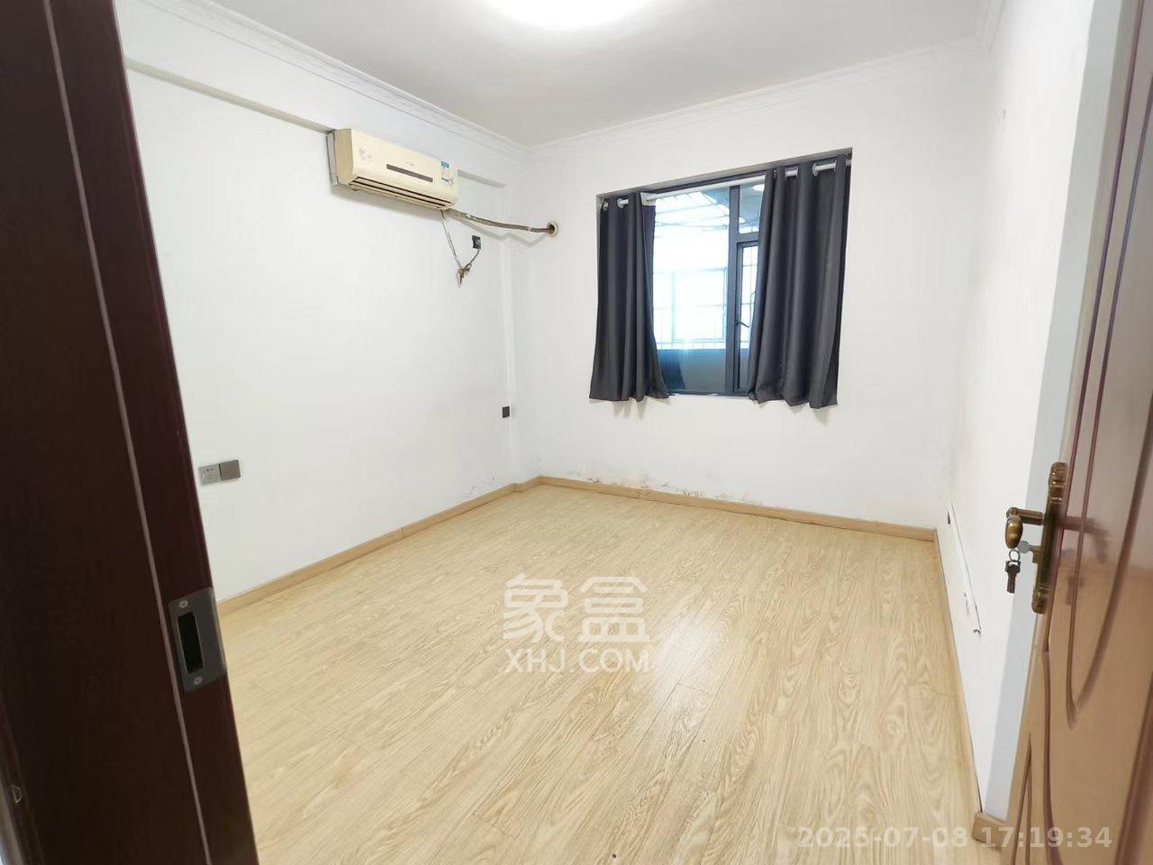 融圣国际  3室1厅2卫   3600.00元/月室内图