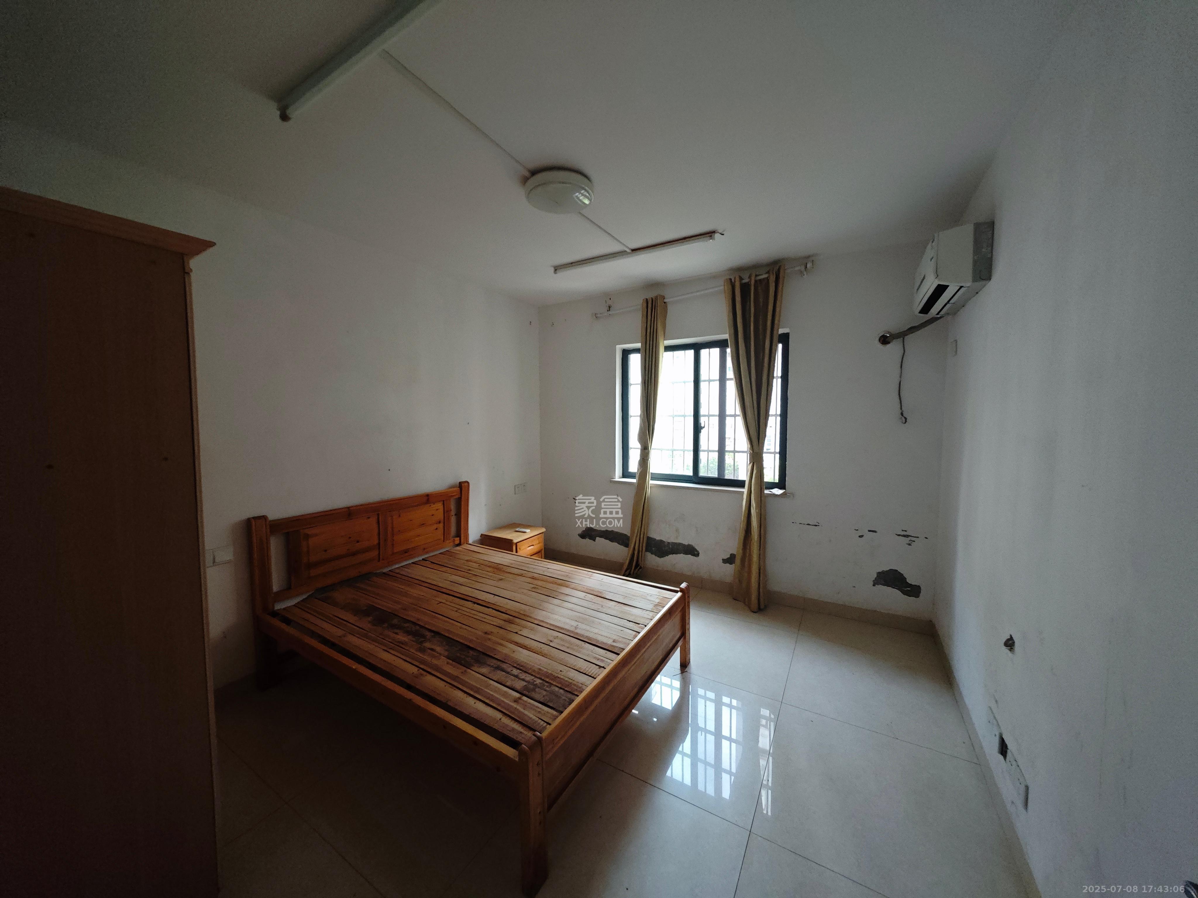 上峰苑(兰亭玥岛) 2室2厅1卫 1800.0元/月 上峰苑(兰亭玥岛) 2室2厅1卫 1800.0元/月室内图