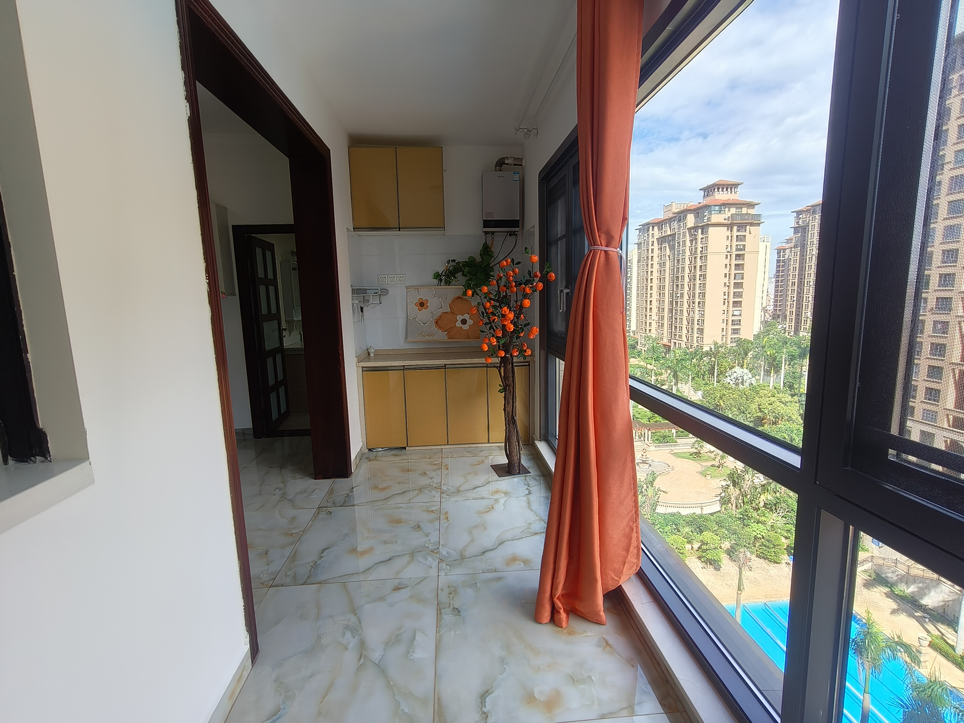 江畔人家  3室2厅1卫    329.0万 江畔人家  3室2厅1卫    329.0万客厅