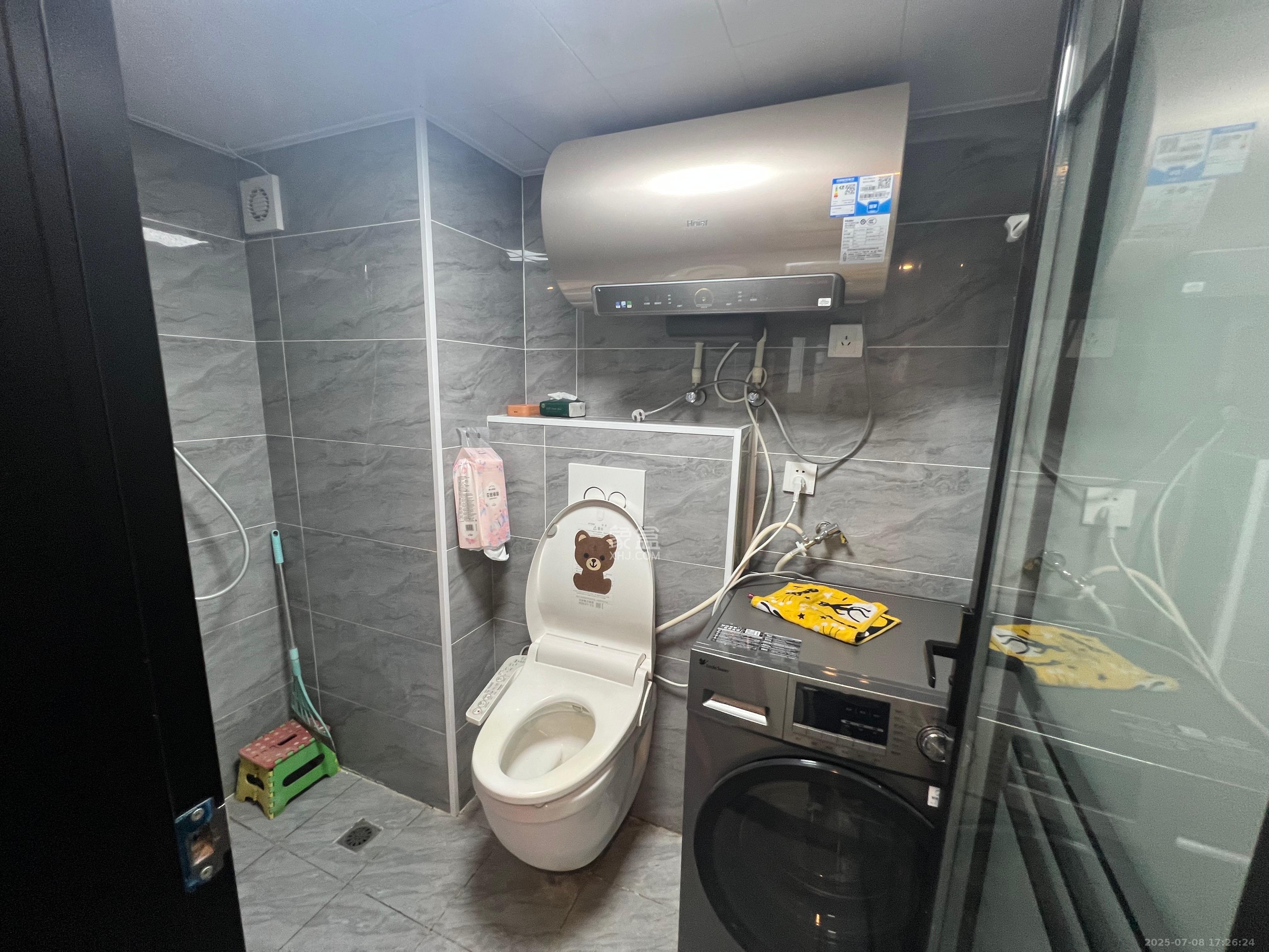 越秀悦湖台  2室1厅1卫   2500.00元/月室内图