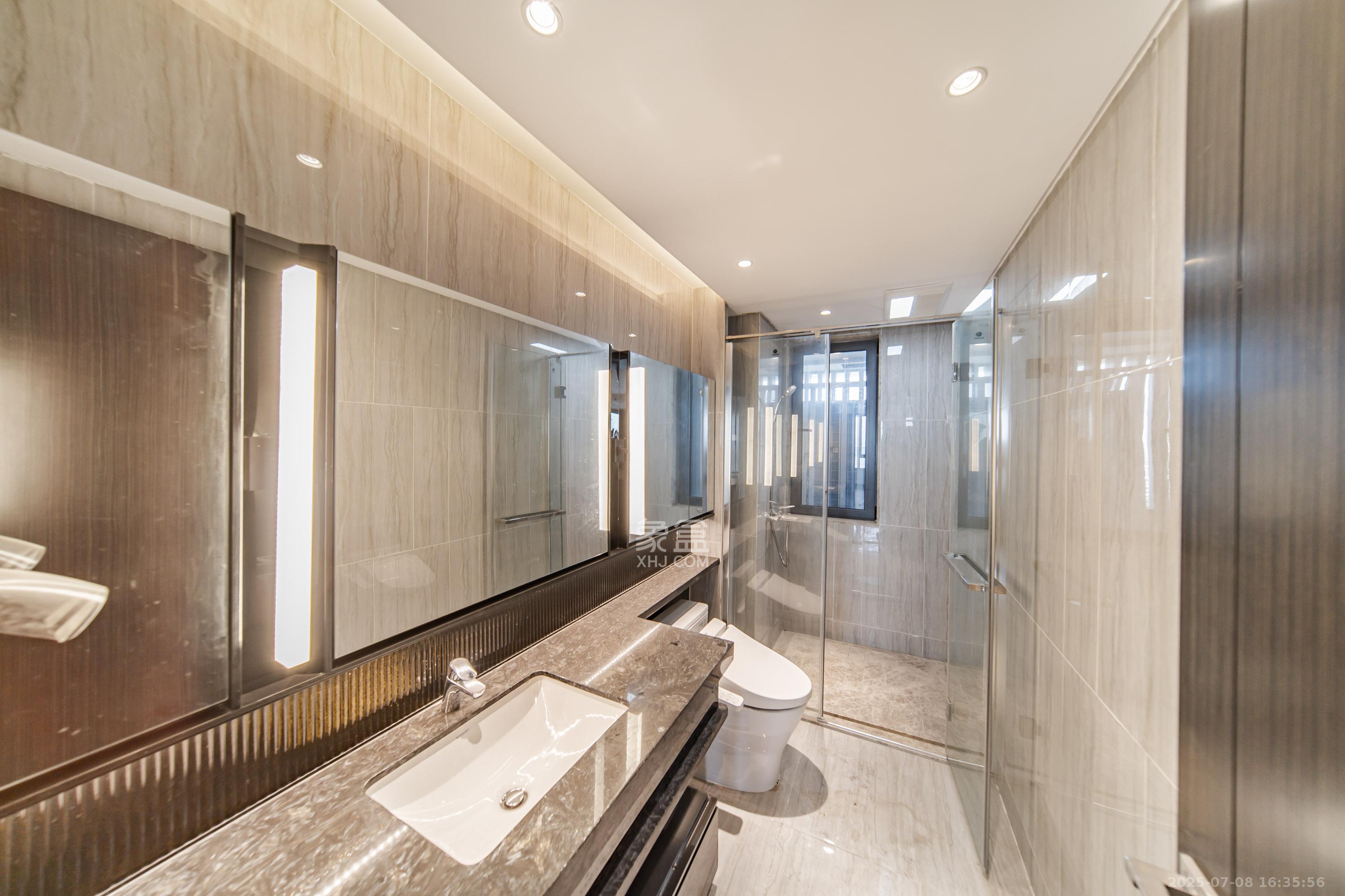 珠江颐德公馆  4室2厅3卫    388.0万 珠江颐德公馆  4室2厅3卫    388.0万卫生间