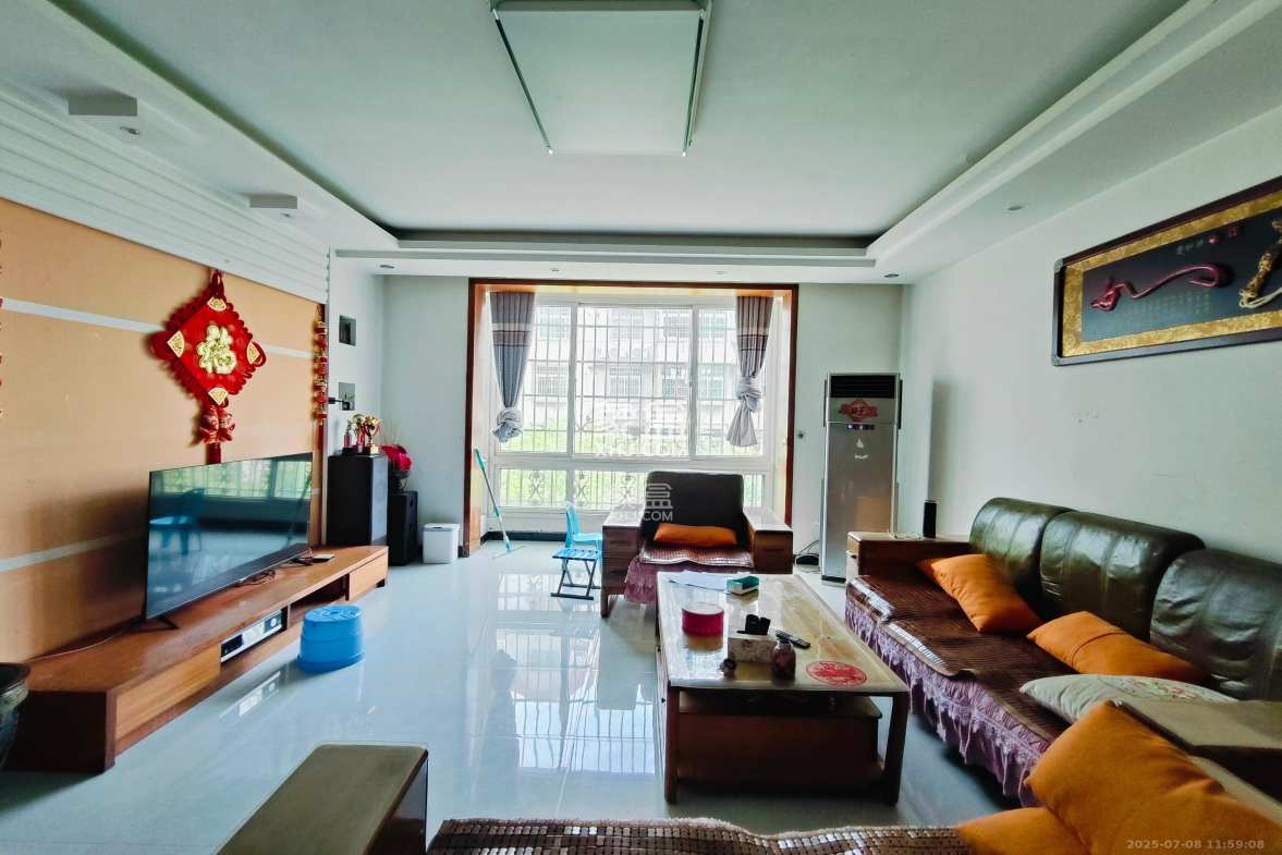 欣安小区  3室2厅1卫    1500.0元/月 欣安小区  3室2厅1卫    1500.0元/月室内图