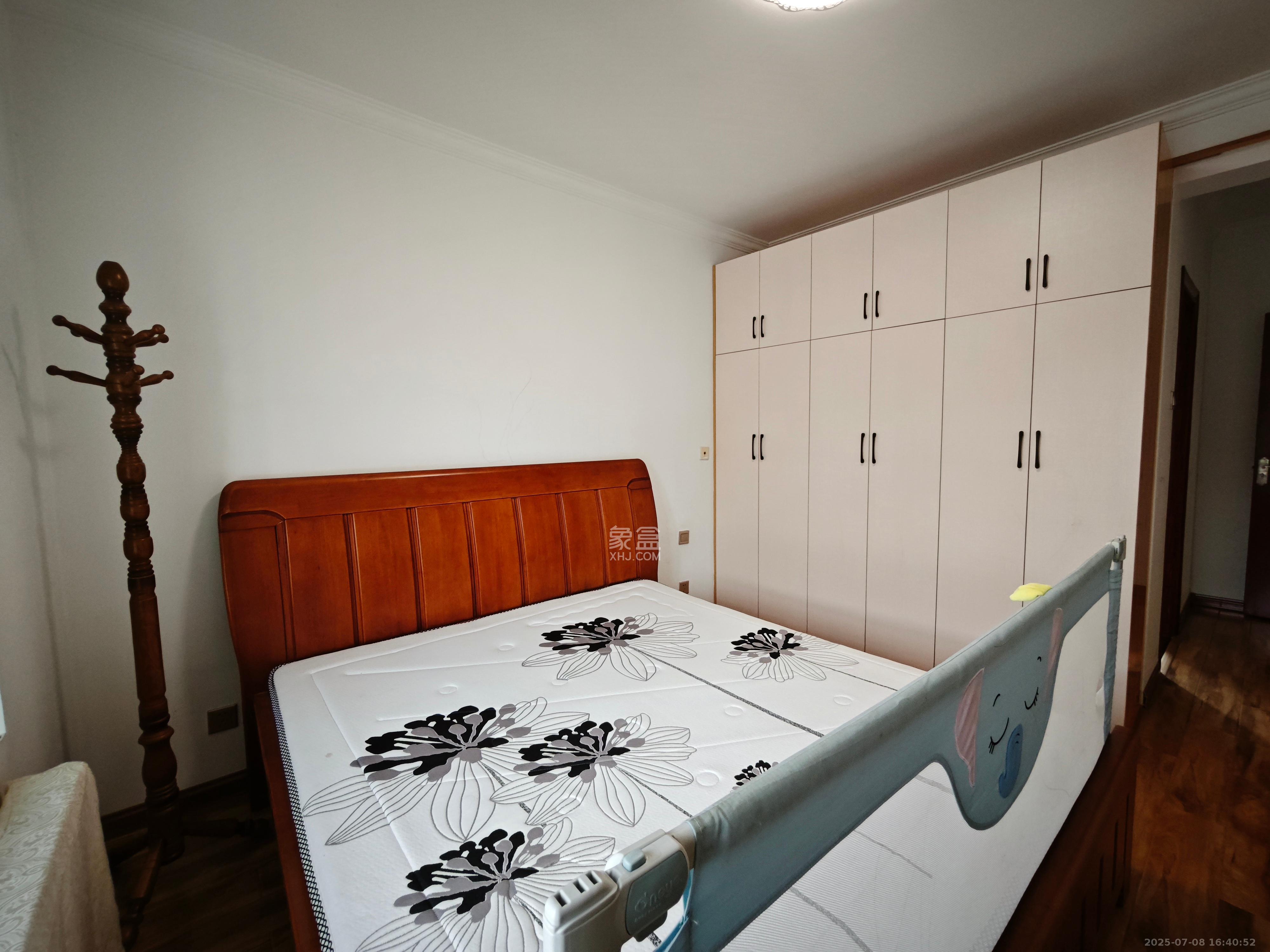 万国城(当代满庭春MOMA)一期 1室2厅2卫 2000.0元/月 万国城(当代满庭春MOMA)一期 1室2厅2卫 2000.0元/月室内图