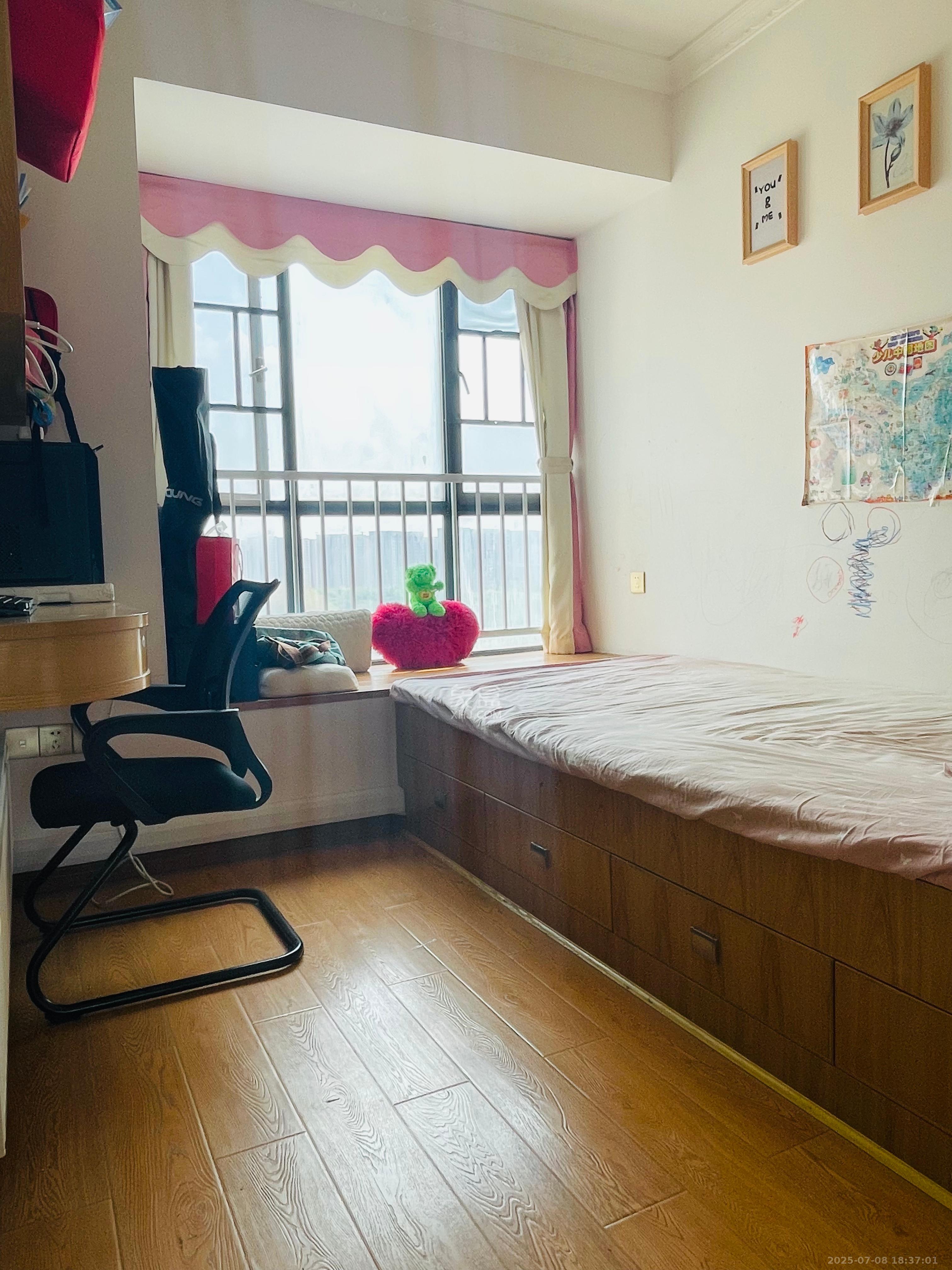 五矿紫湖香醍 4室2厅2卫 2300.0元/月 五矿紫湖香醍 4室2厅2卫 2300.0元/月室内图