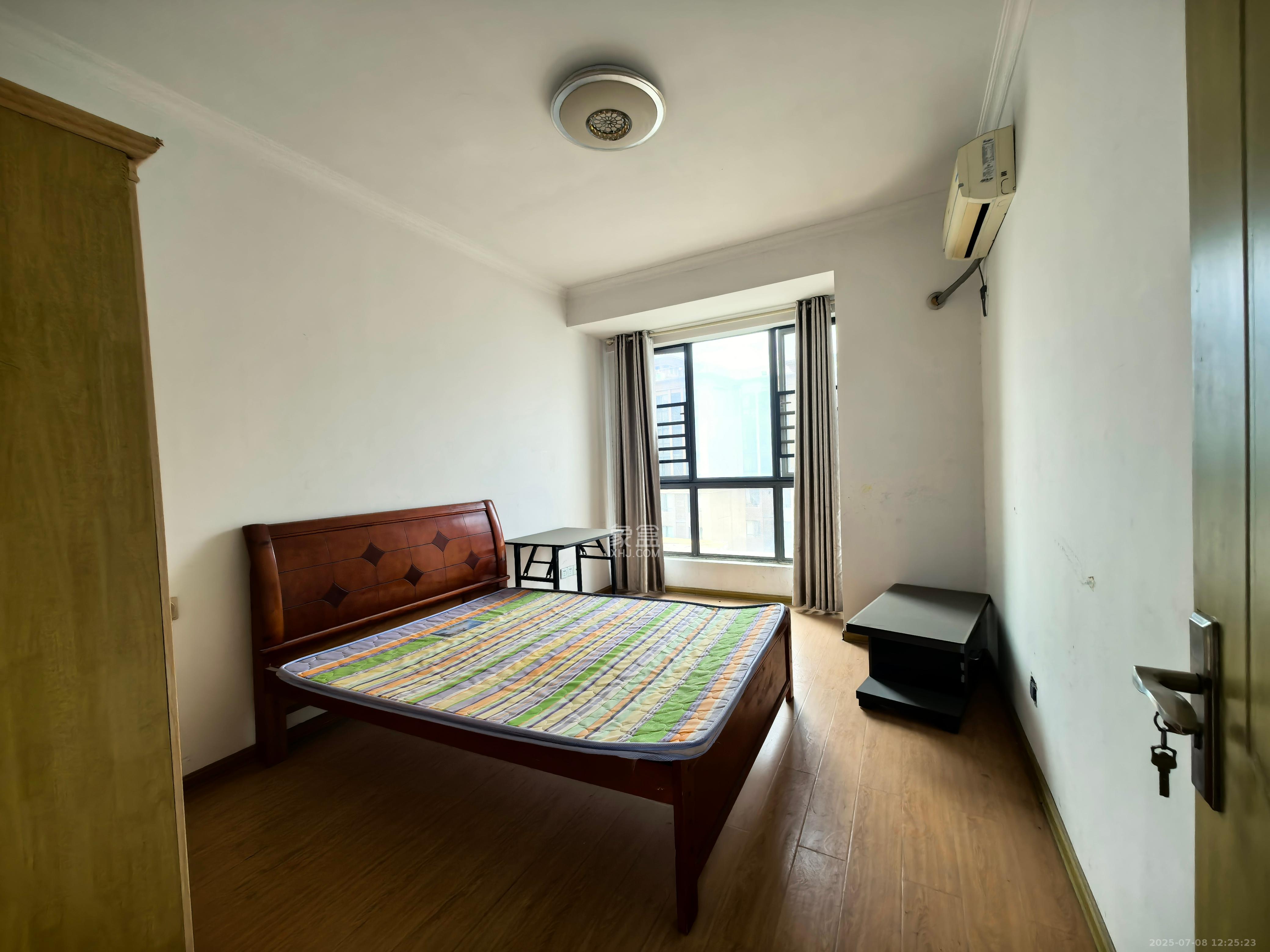 新华都万家城 3室2厅2卫 1800.0元/月 新华都万家城 3室2厅2卫 1800.0元/月室内图