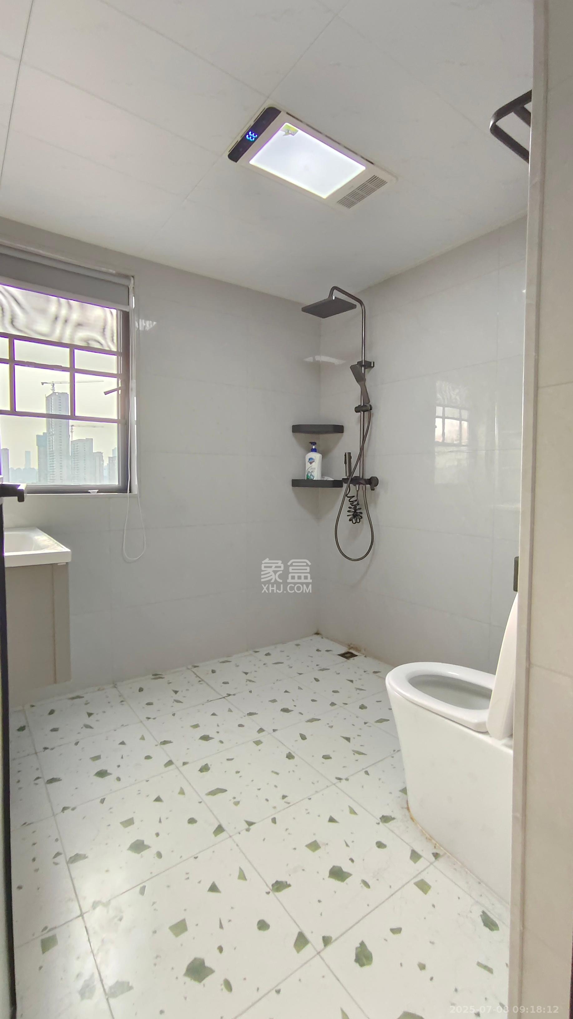 旭日嘉苑 3室1厅2卫 3200.0元/月 旭日嘉苑 3室1厅2卫 3200.0元/月室内图