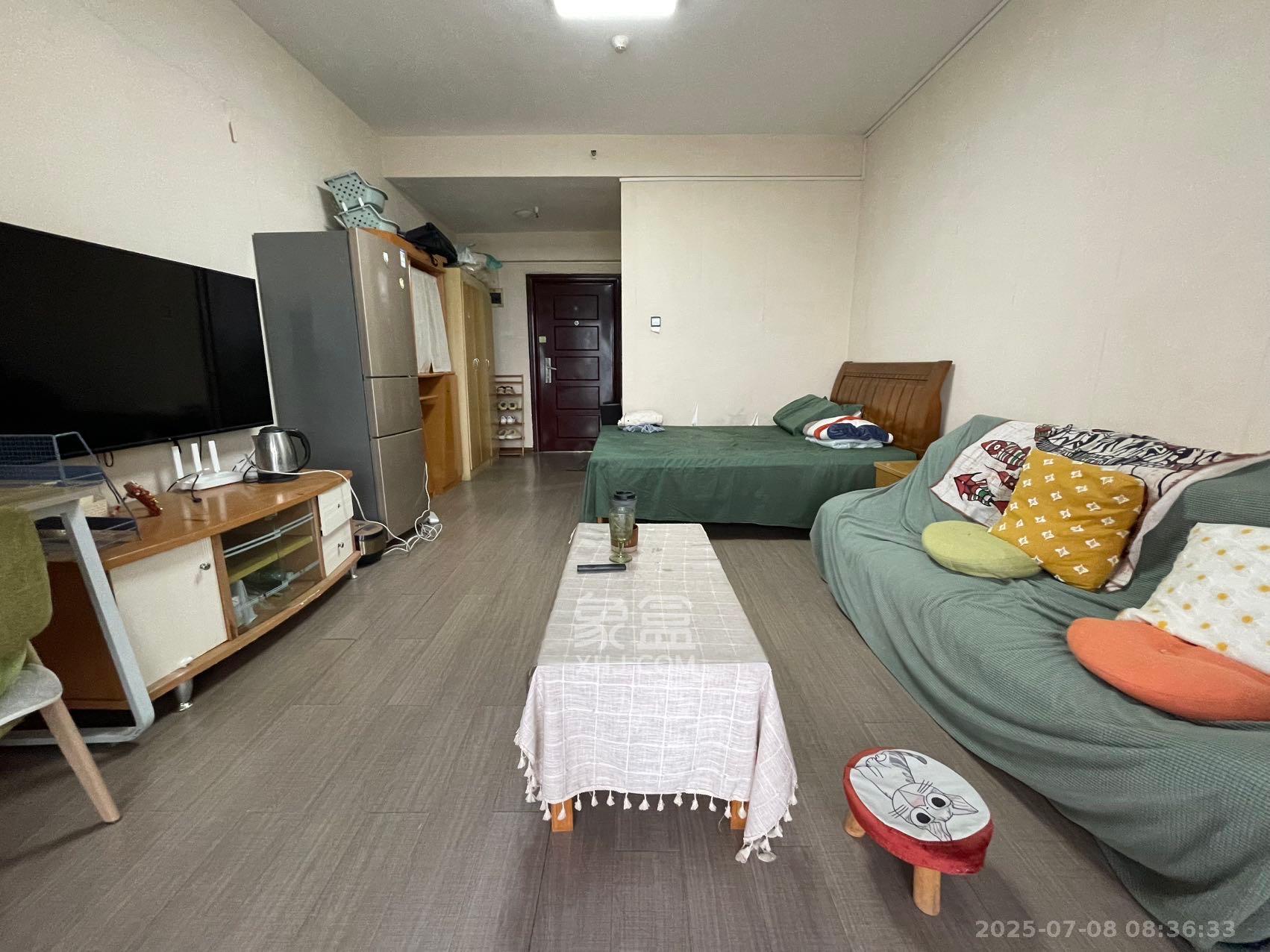 观湖公寓  1室1厅1卫   1600.00元/月室内图