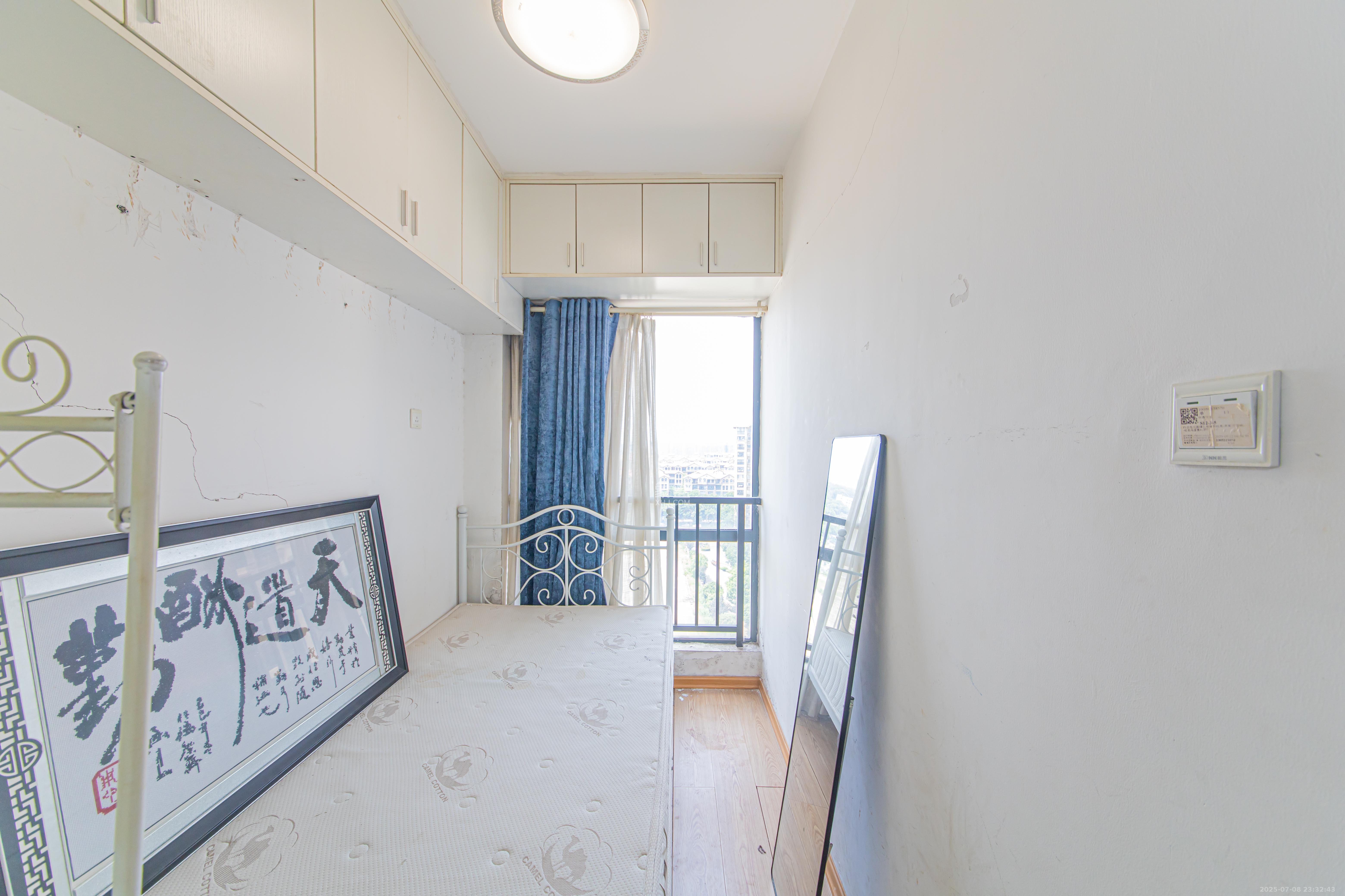中建芙蓉工社  2室1厅1卫   39.80万卧室