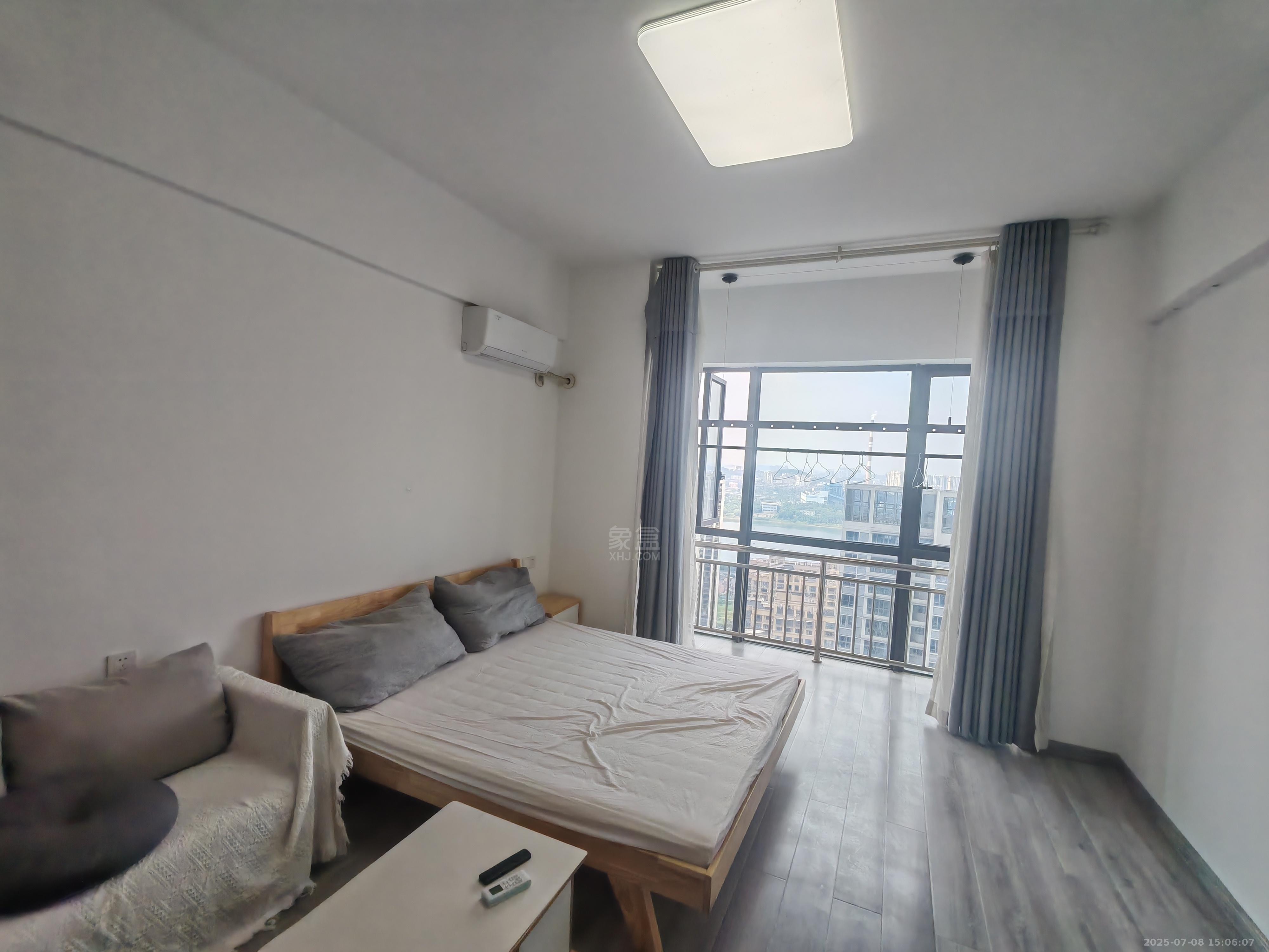 朗廷览江  1室1厅1卫   1400.00元/月室内图