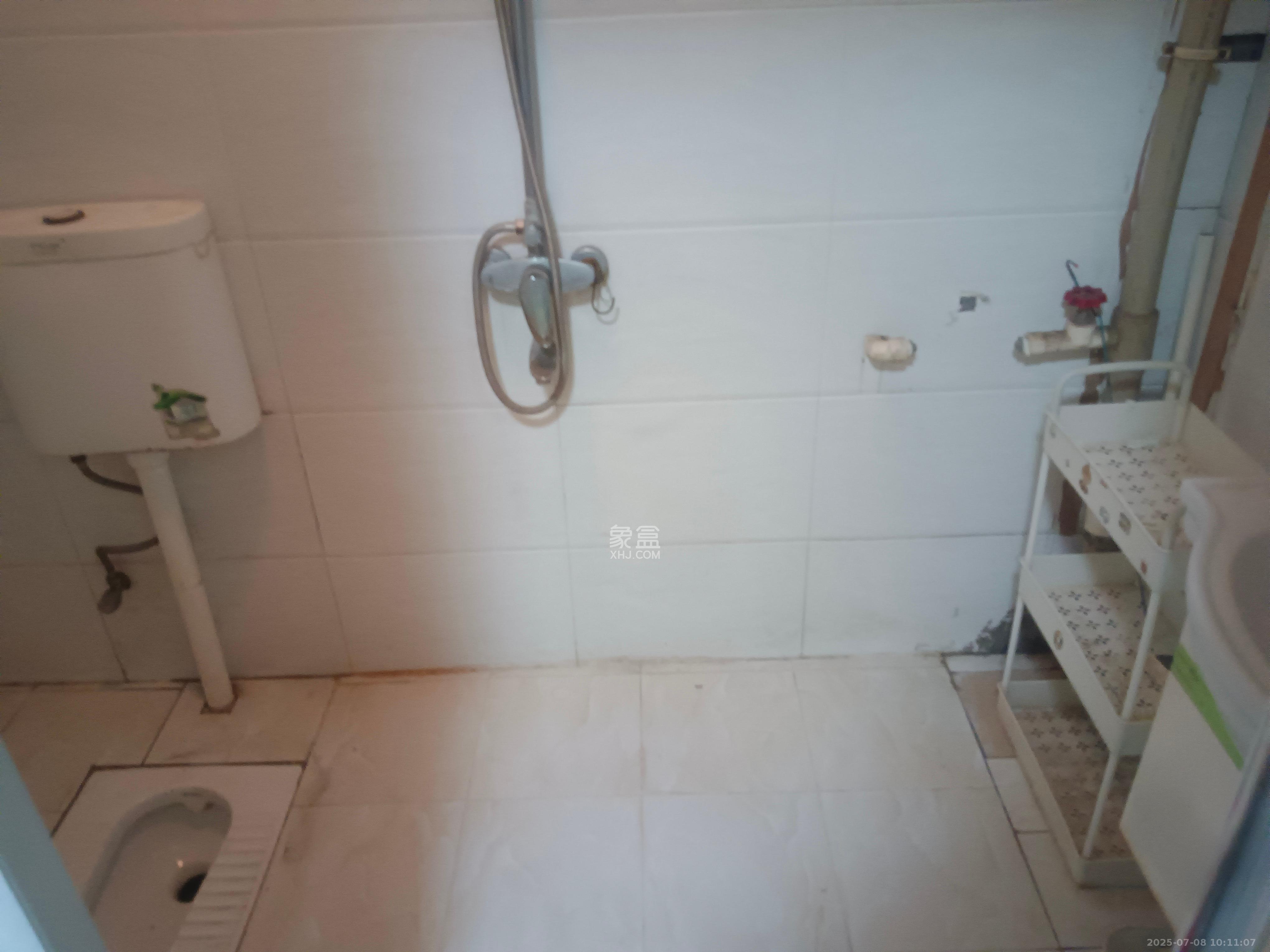 民政局宿舍  2室1厅1卫    1600.0元/月 民政局宿舍  2室1厅1卫    1600.0元/月室内图