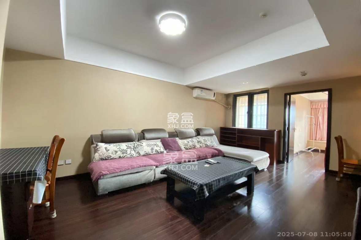 德思勤城市广场(宝格丽公寓) 1室1厅1卫 2000.0元/月 德思勤城市广场(宝格丽公寓) 1室1厅1卫 2000.0元/月室内图