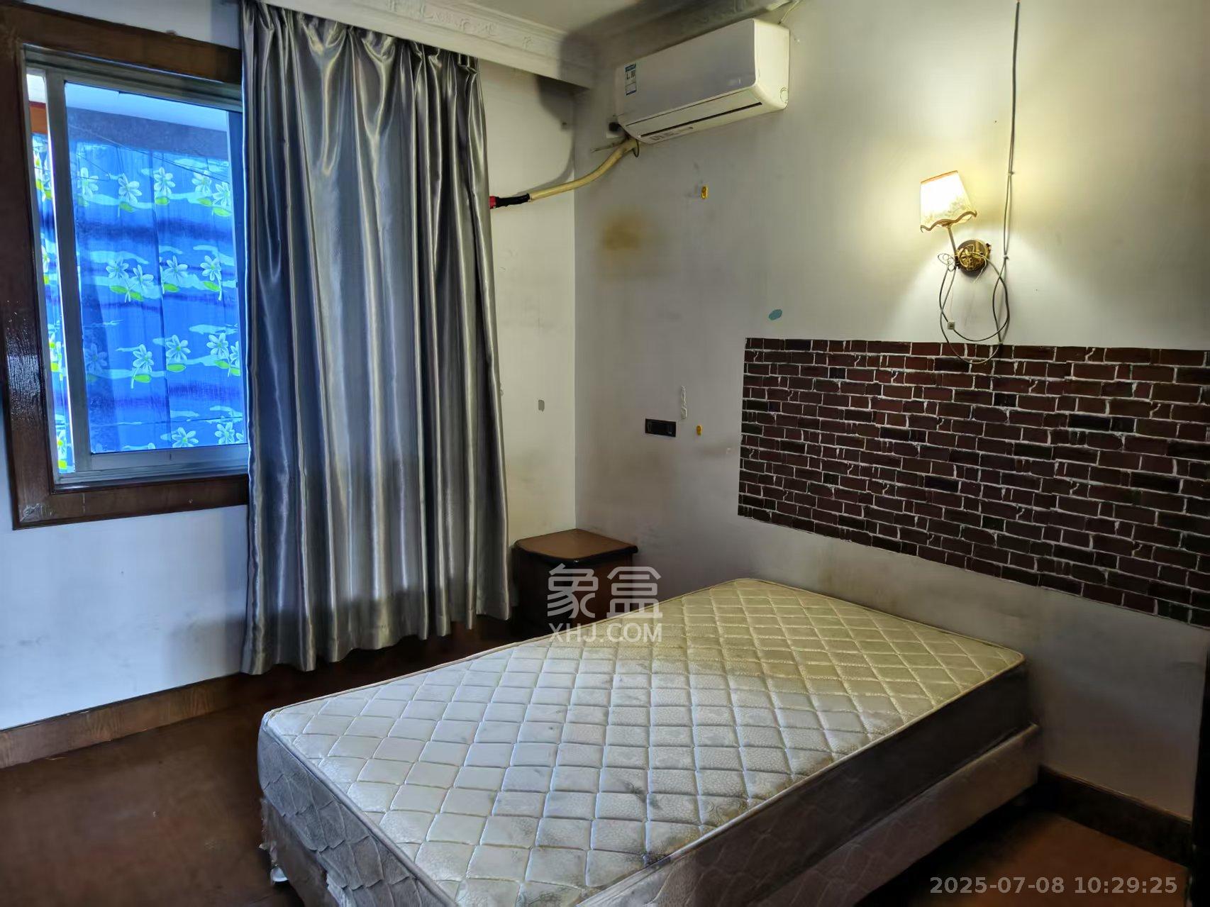 商贸旅游学院教师宿舍  3室2厅1卫    1200.0元/月室内图