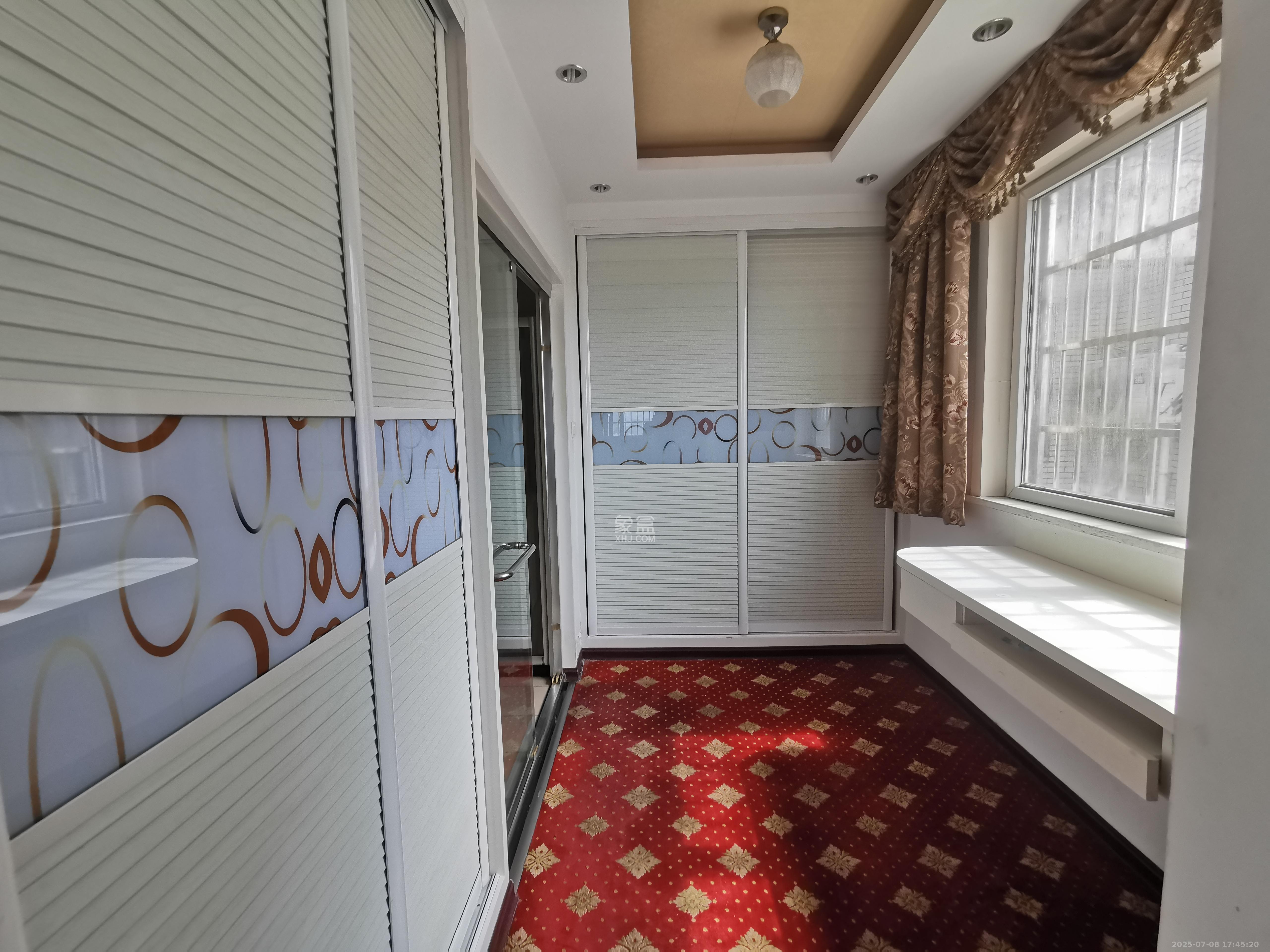 锦璨家园 4室2厅2卫 3500.0元/月 锦璨家园 4室2厅2卫 3500.0元/月室内图