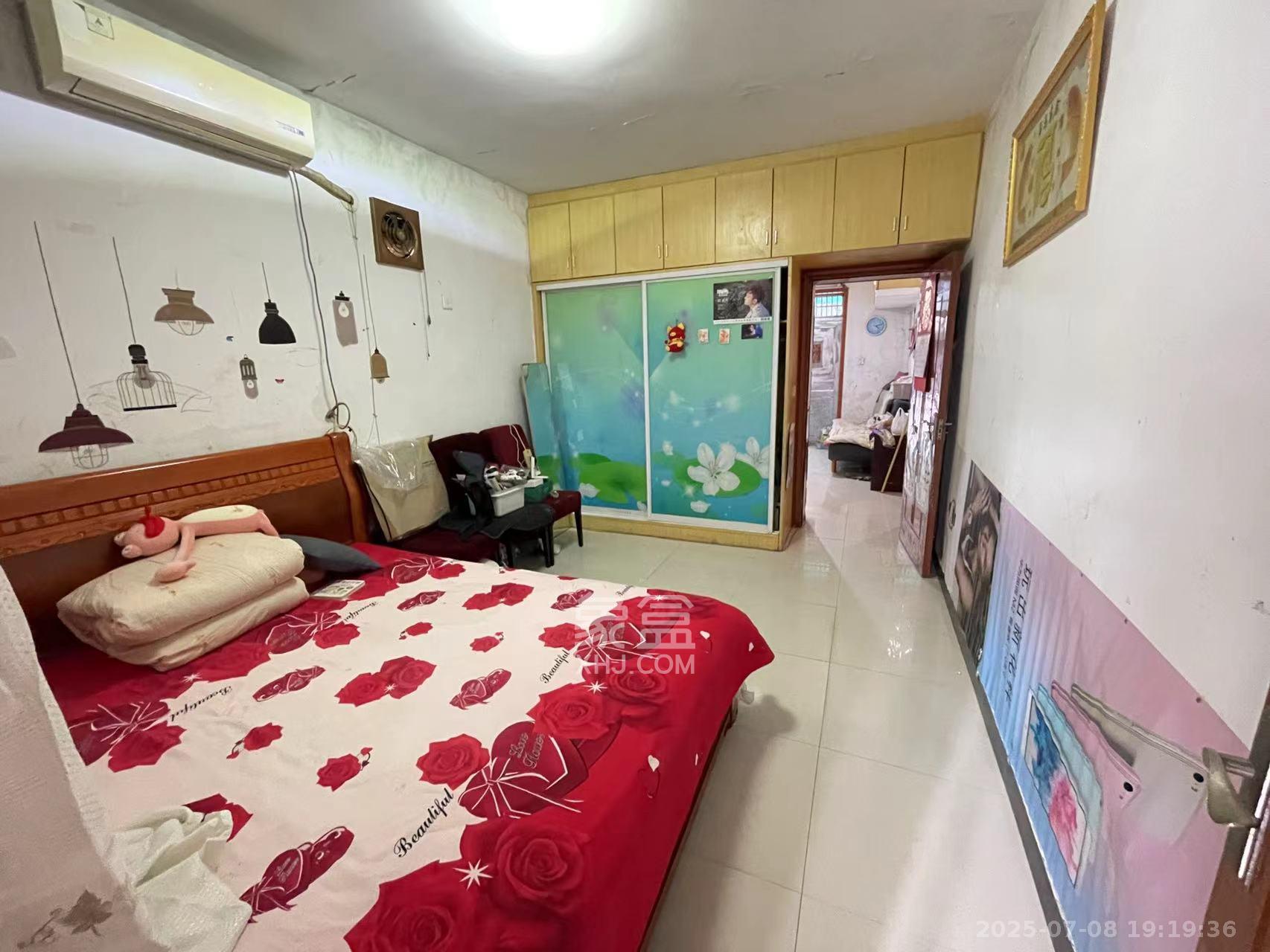 红旗区四片 1室1厅1卫 1900.0元/月 红旗区四片 1室1厅1卫 1900.0元/月室内图