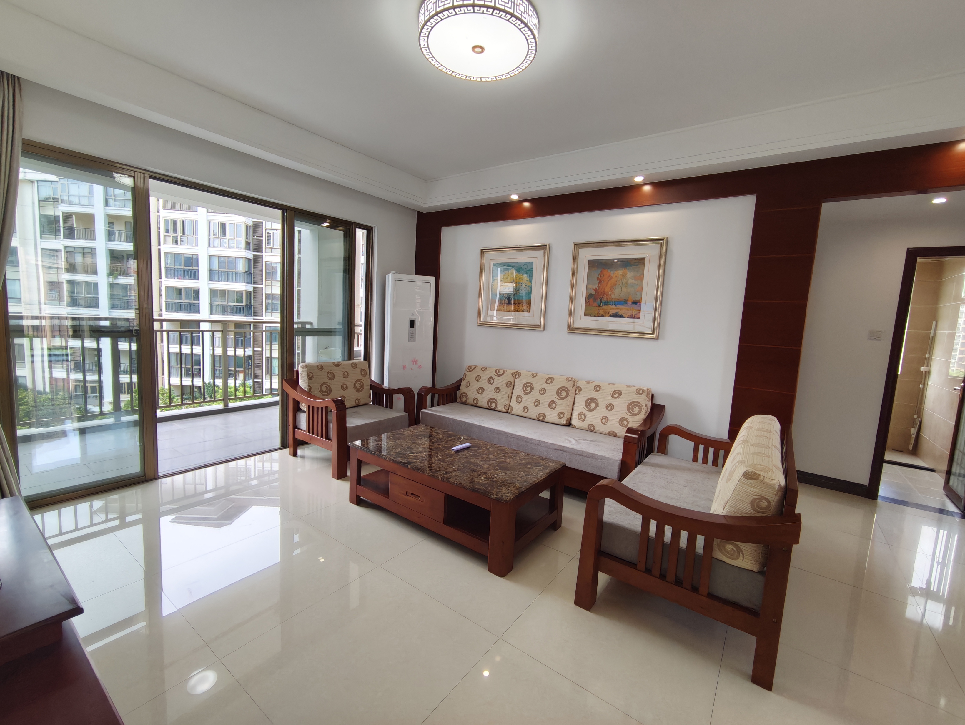 紫园A区  2室2厅1卫    3200.0元/月 紫园A区  2室2厅1卫    3200.0元/月室内图