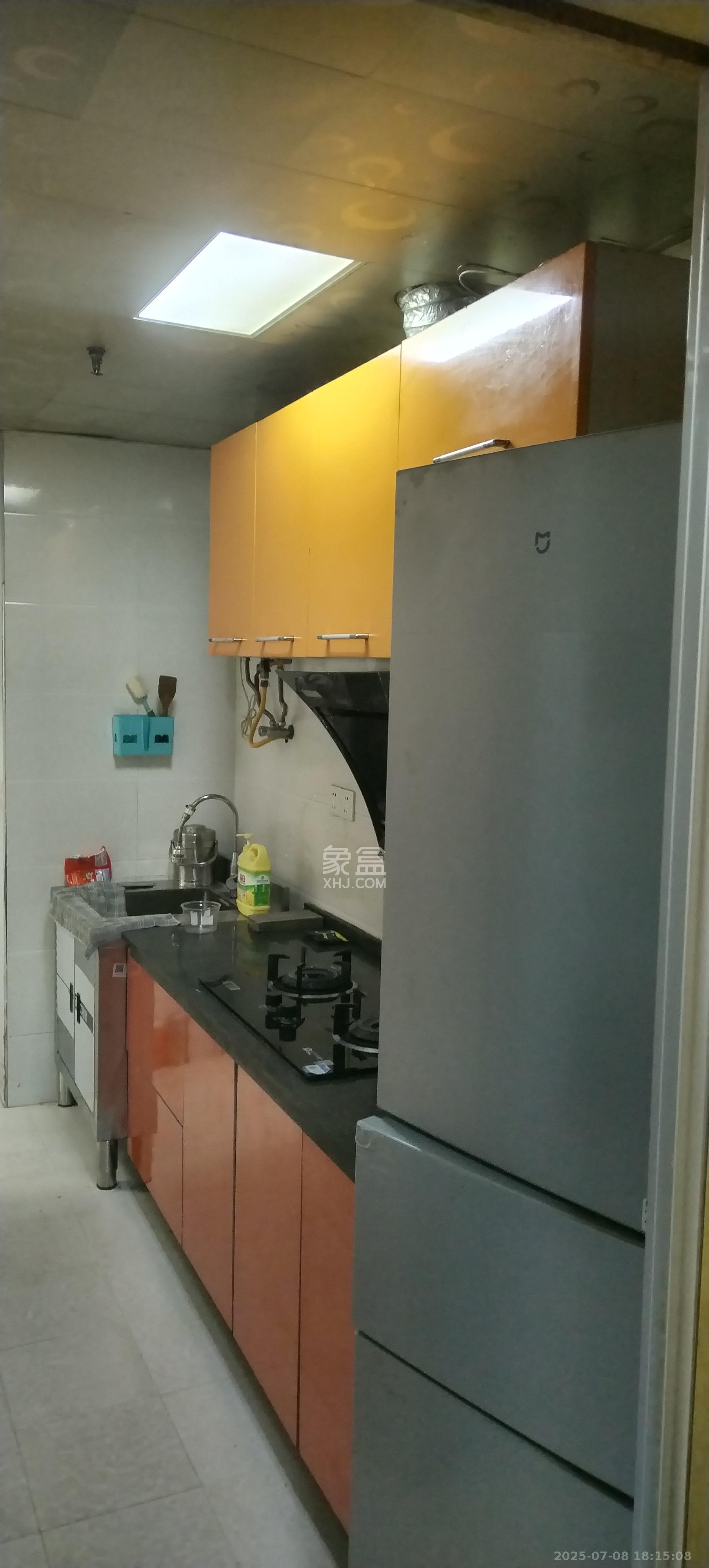 红星国际星城  2室1厅1卫    1600.0元/月 红星国际星城  2室1厅1卫    1600.0元/月室内图