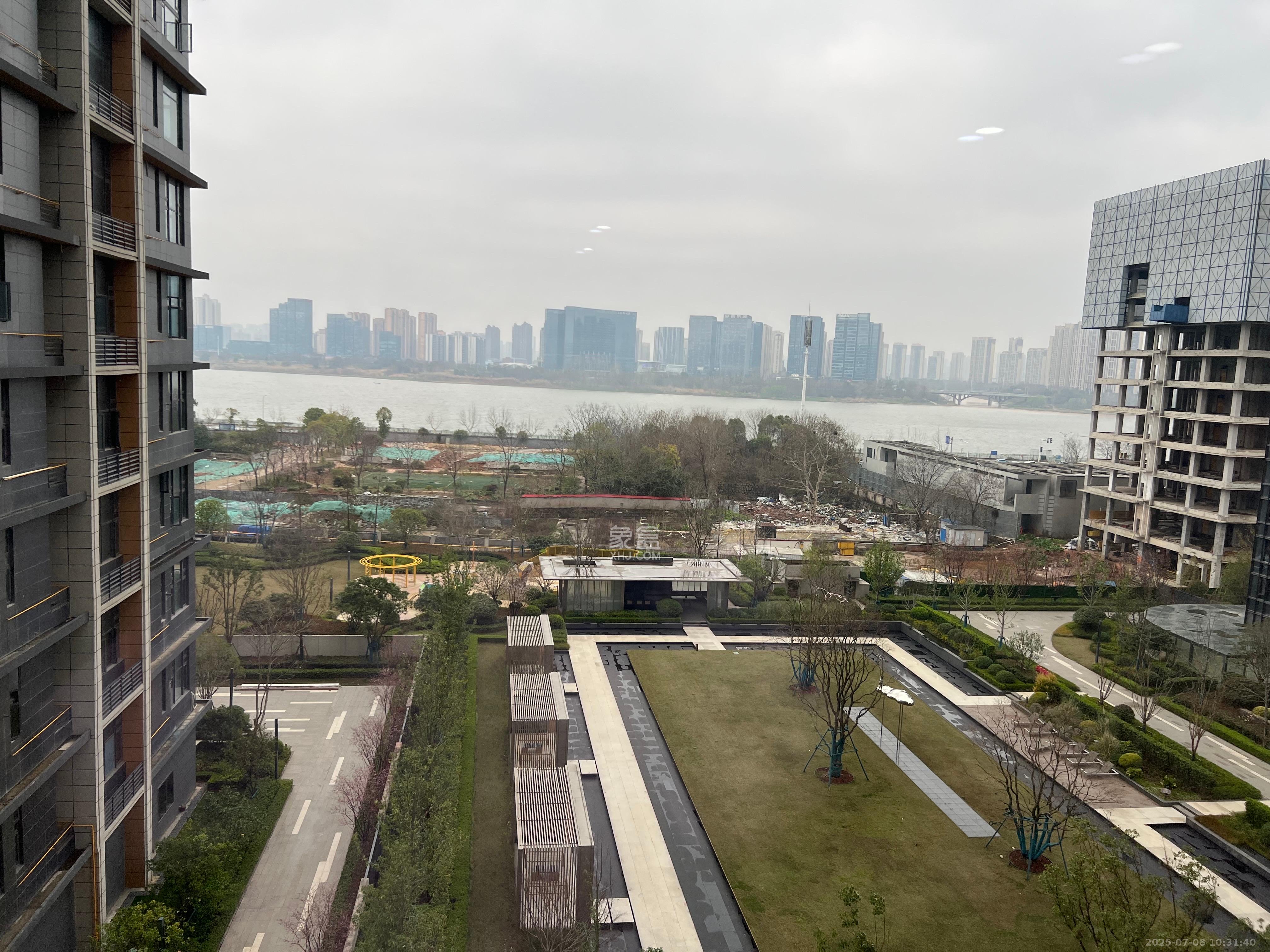 万科紫台  2室1厅1卫   2500.00元/月室内图