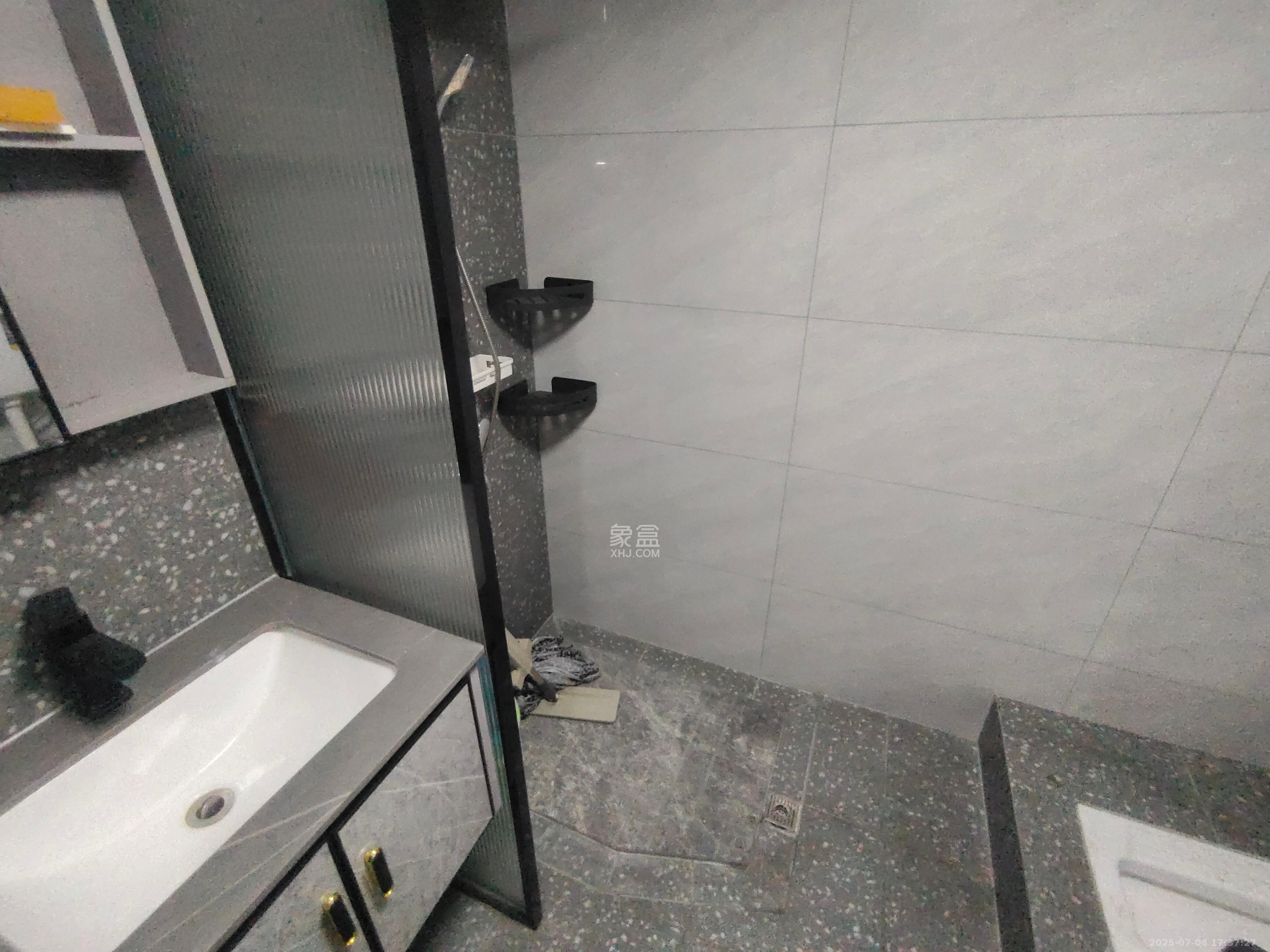 启迪协信中心  2室1厅1卫   2800.00元/月室内图