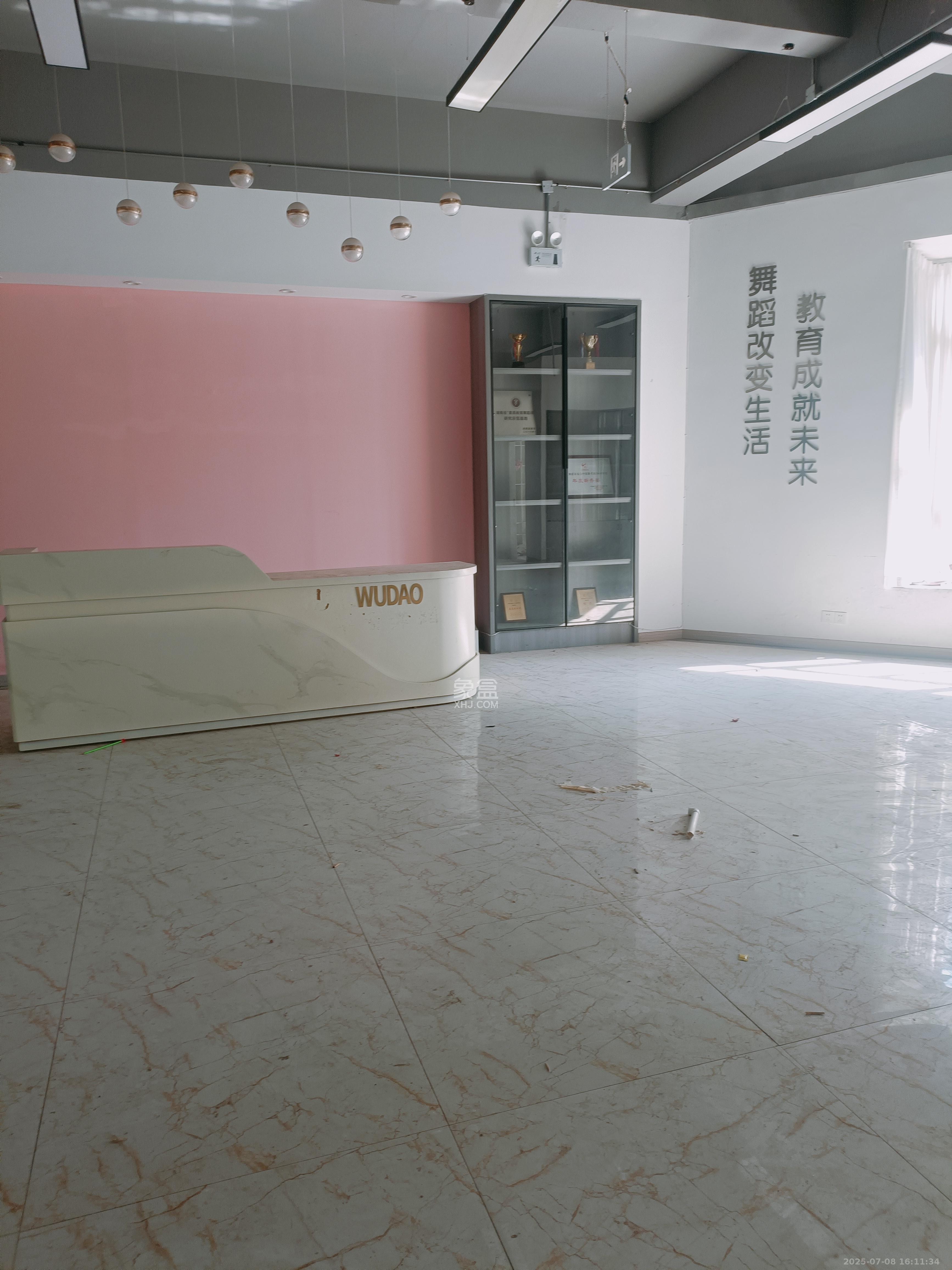 上海城小区   1200.0㎡     15600.00元/月室内图