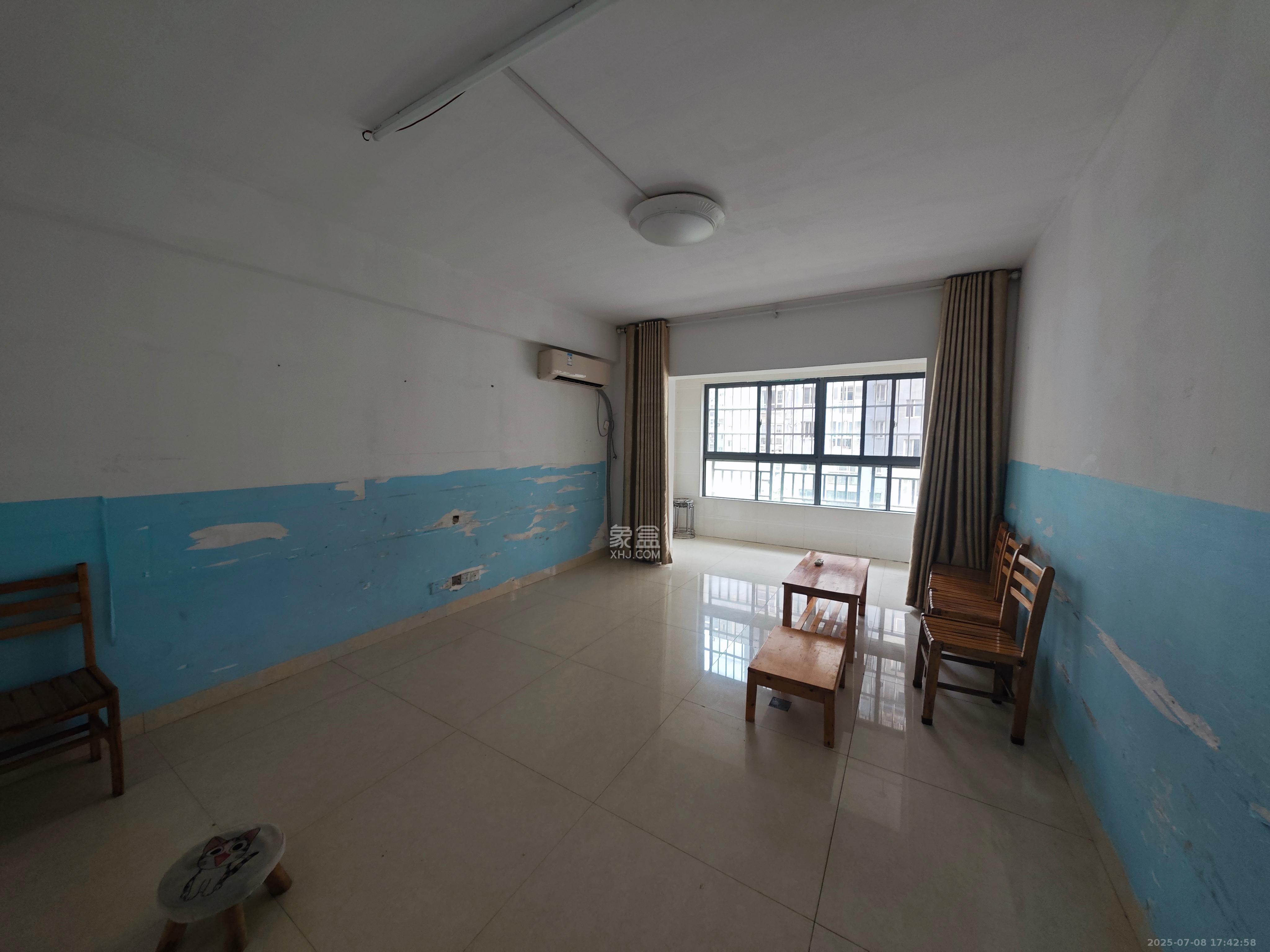 上峰苑(兰亭玥岛) 2室2厅1卫 1800.0元/月 上峰苑(兰亭玥岛) 2室2厅1卫 1800.0元/月室内图