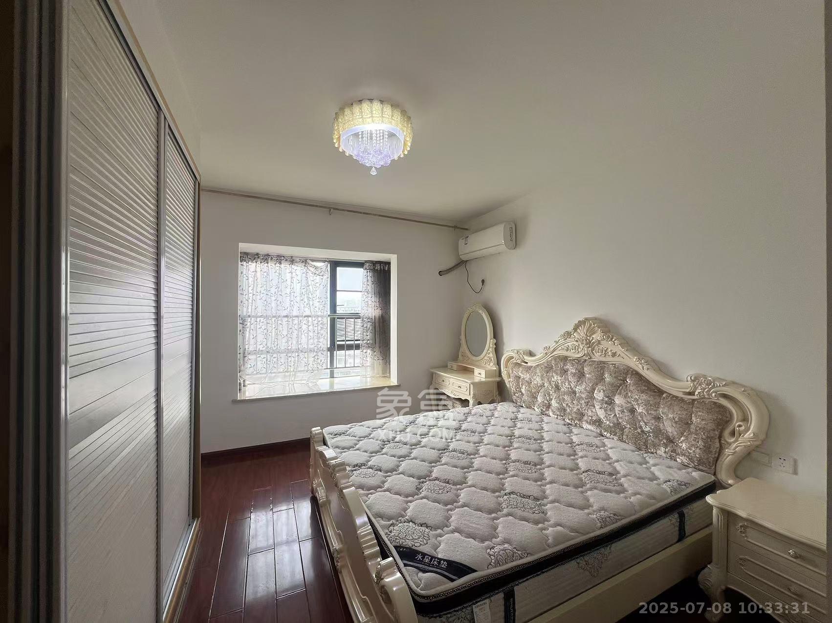 鼎丰前城 3室1厅2卫 2800.0元/月 鼎丰前城 3室1厅2卫 2800.0元/月室内图