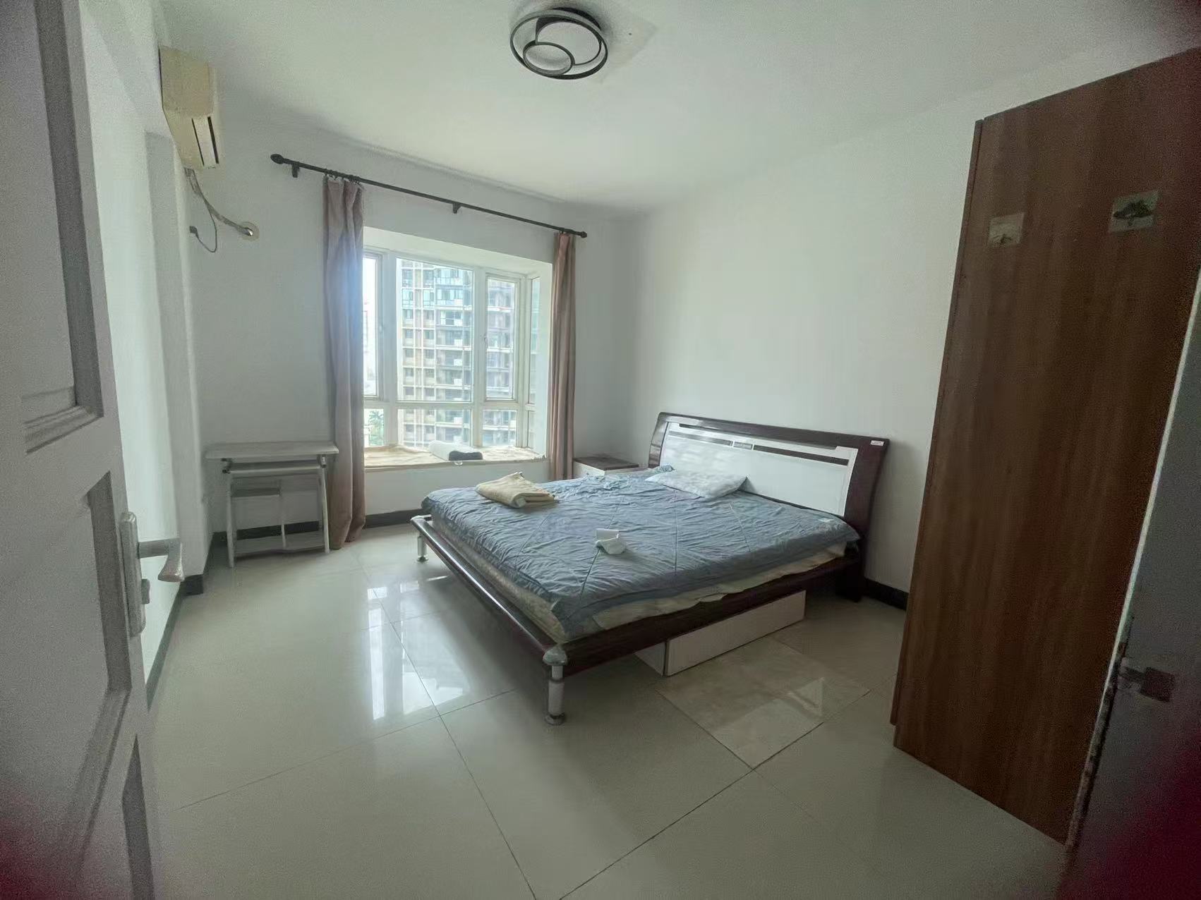 滨江温泉花园  3室2厅2卫    3000.0元/月 滨江温泉花园  3室2厅2卫    3000.0元/月室内图