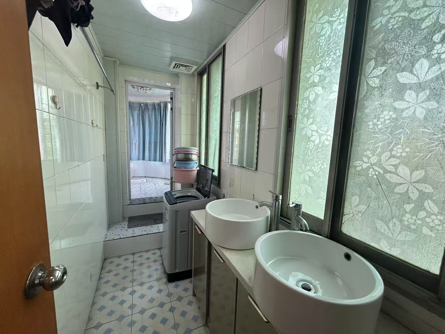 桃花仑办事处铁铺岭居委会 3室2厅2卫 1200.0元/月 桃花仑办事处铁铺岭居委会 3室2厅2卫 1200.0元/月室内图