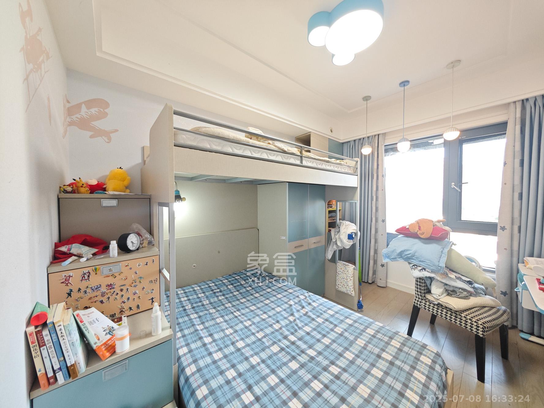 保利城（中航城国际社区、郡原美村）  4室2厅1卫   3500.00元/月室内图