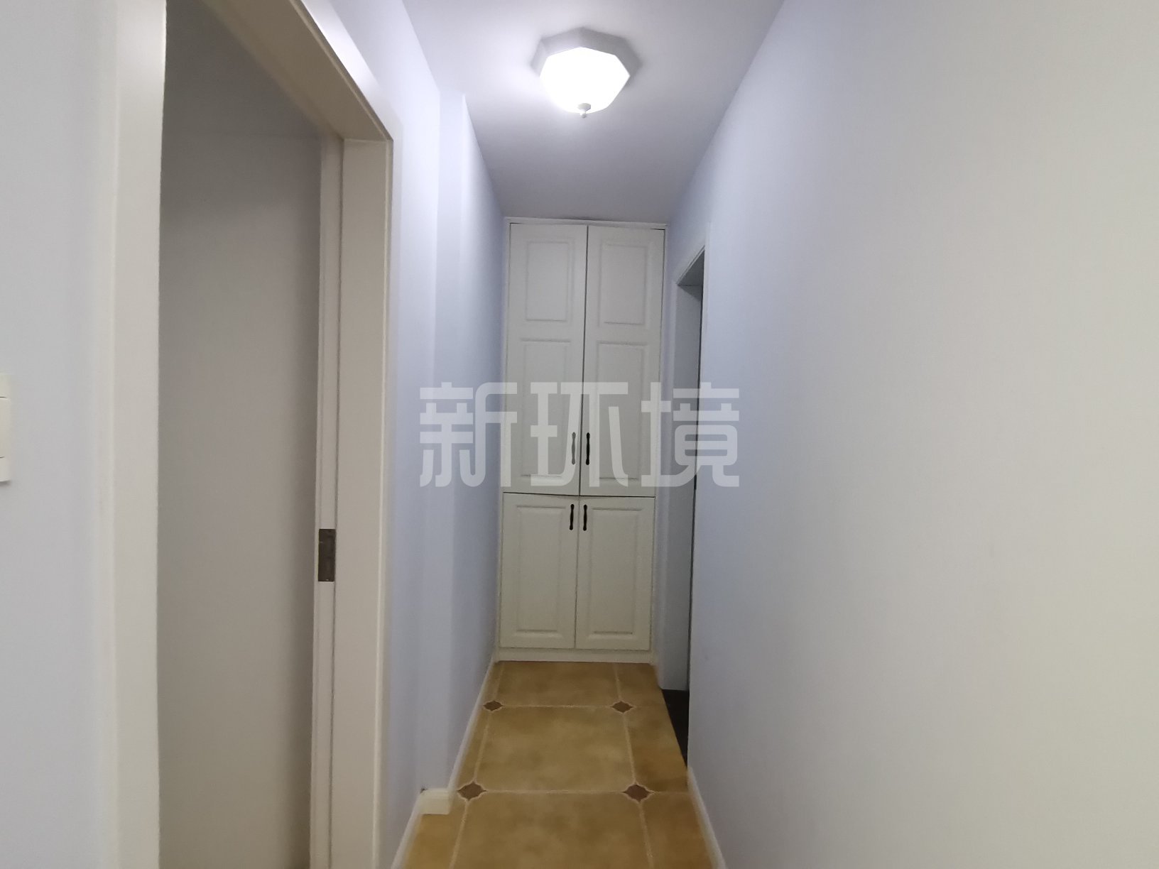 山水印象  2室2厅1卫   1600.00元/月室内图