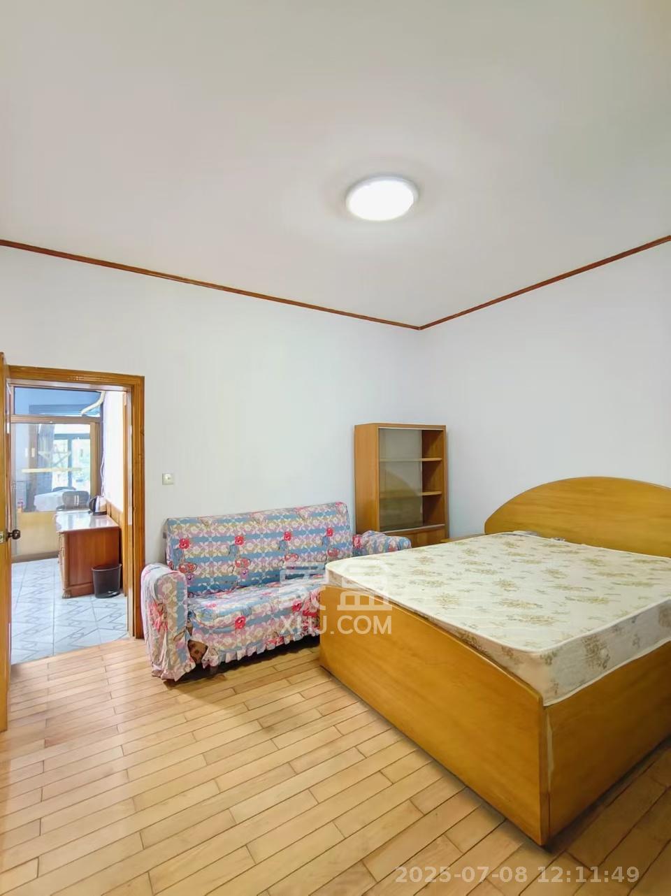 省政府机关二院 4室1厅1卫 3500.0元/月 省政府机关二院 4室1厅1卫 3500.0元/月室内图