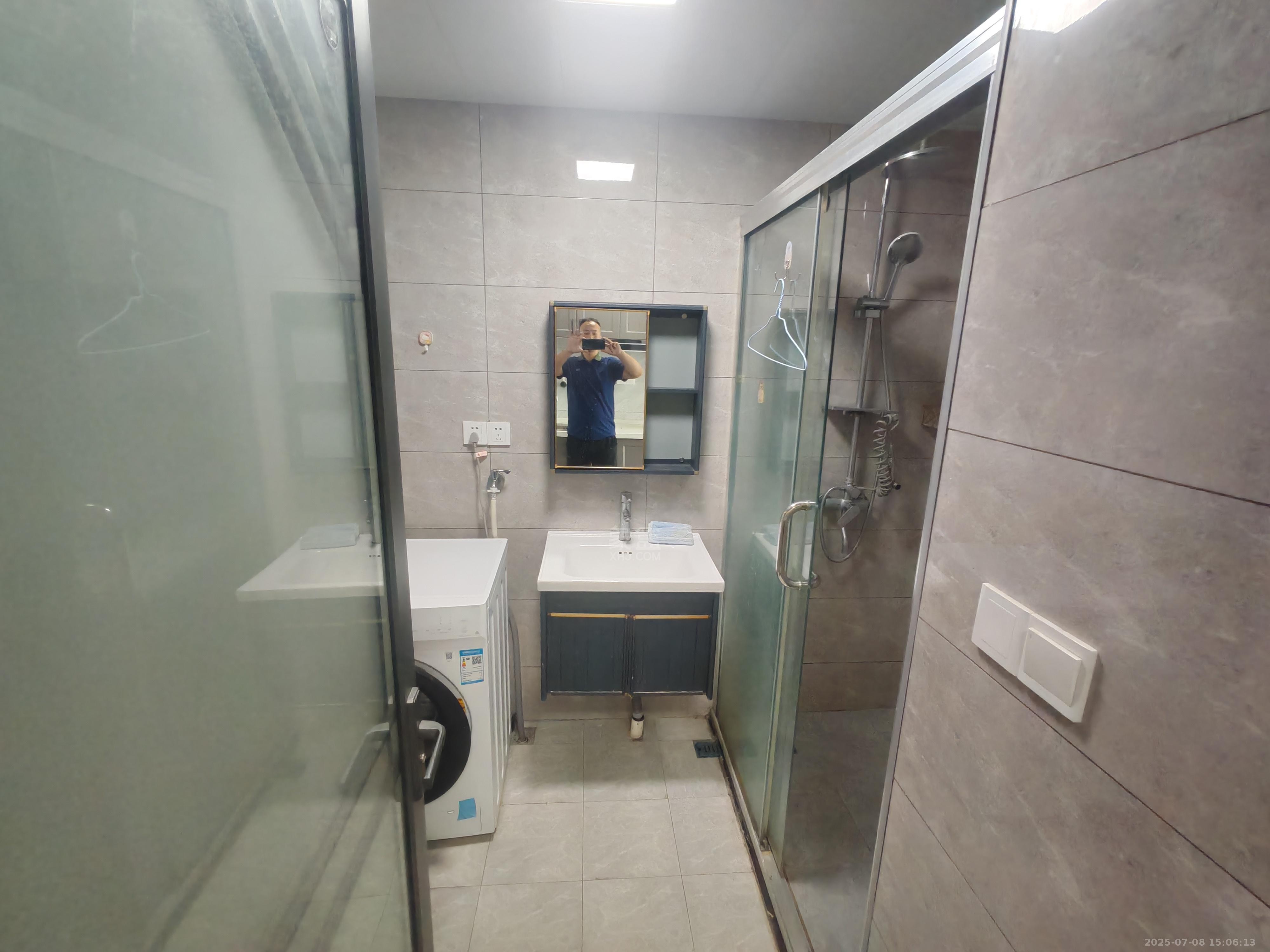 朗廷览江  1室1厅1卫   1400.00元/月室内图