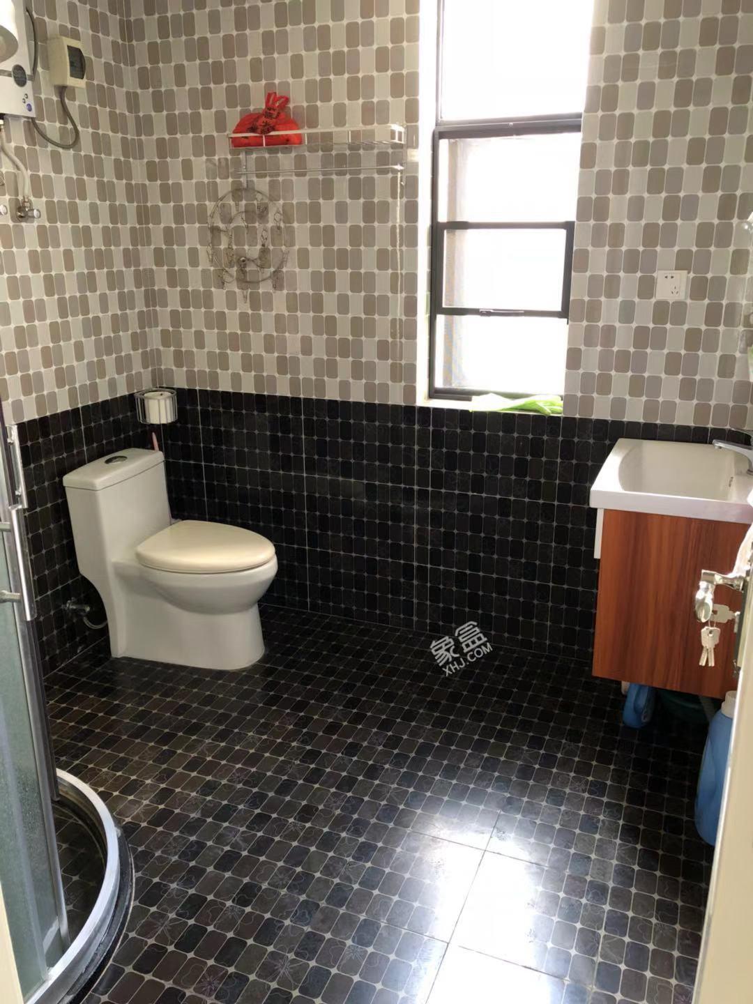 丽晶温泉海景花园二期(丽晶维港、丽晶海景花园) 2室2厅2卫 180.0万 丽晶温泉海景花园二期(丽晶维港、丽晶海景花园) 2室2厅2卫 180.0万室内图